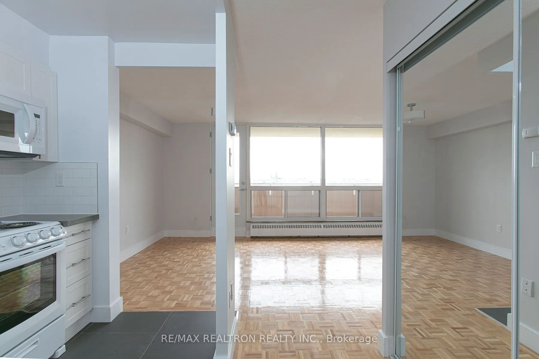 666 Spadina Avenue, #308