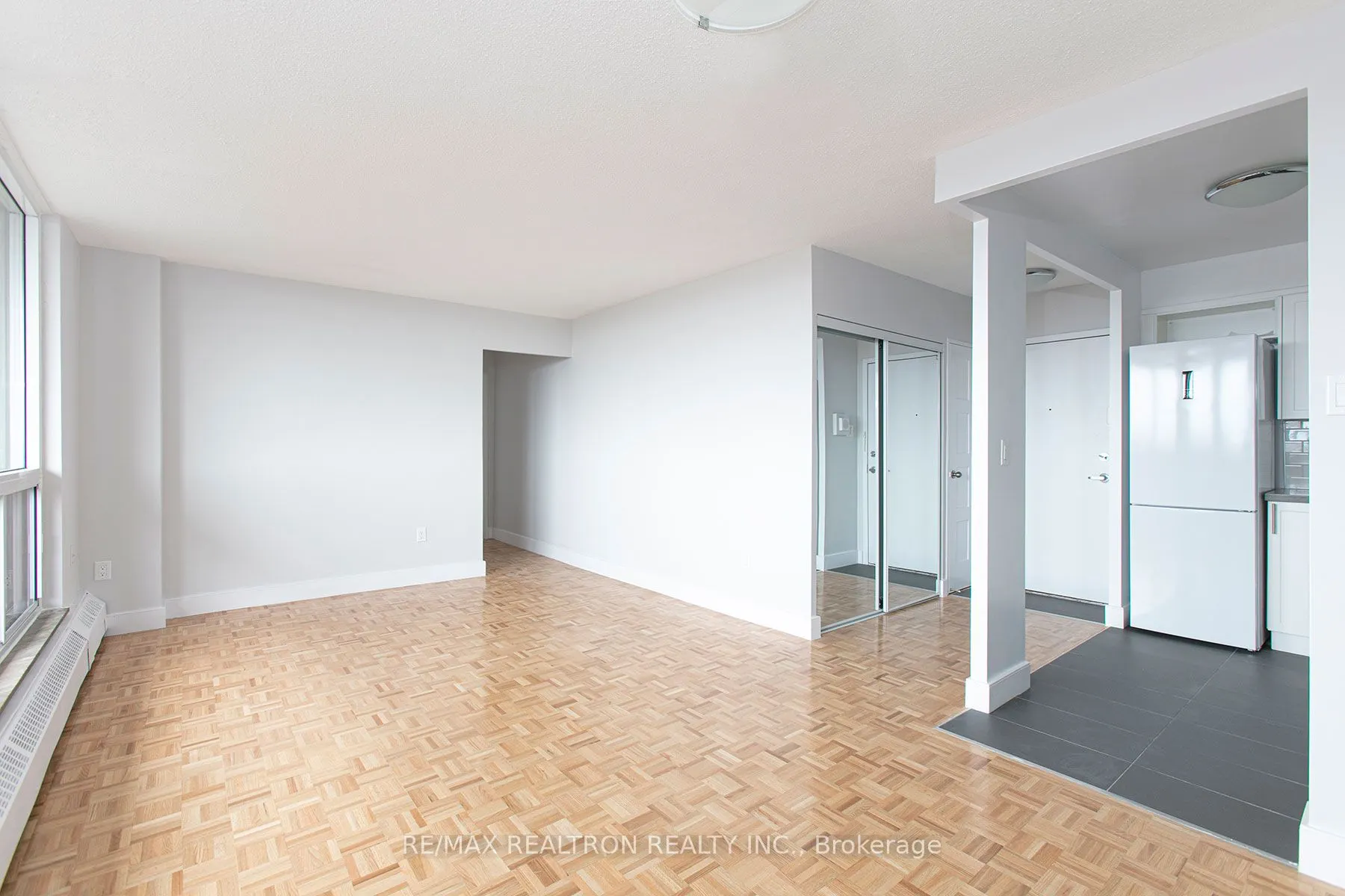 666 Spadina Avenue, #308