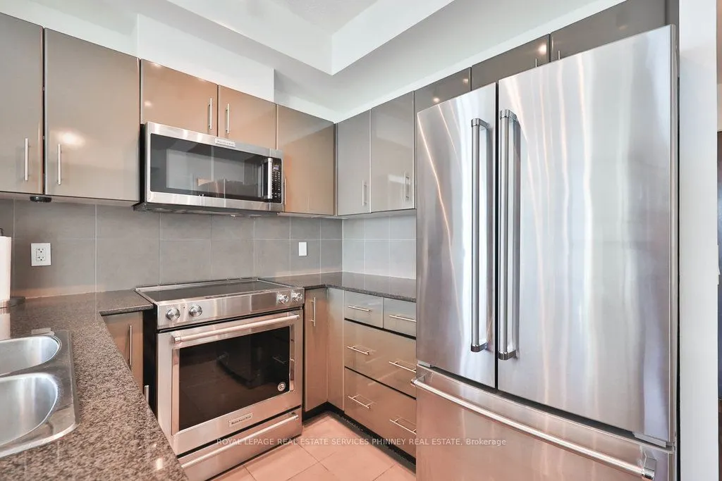 16 Yonge Street, #3109