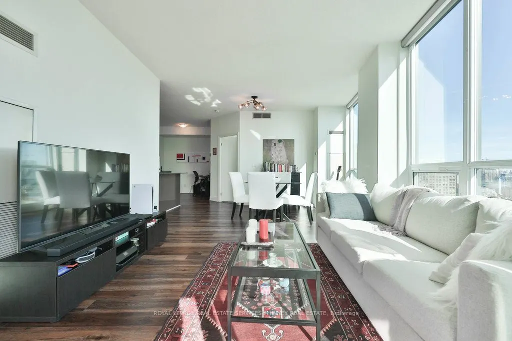 16 Yonge Street, #3109