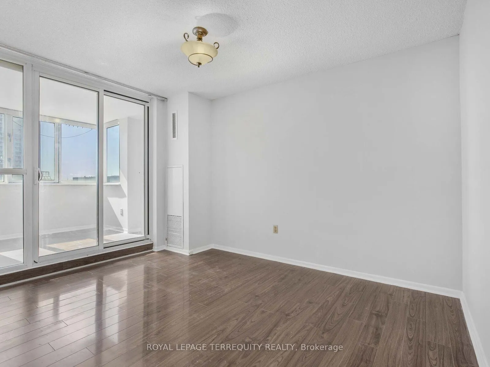 5 Old Sheppard Avenue