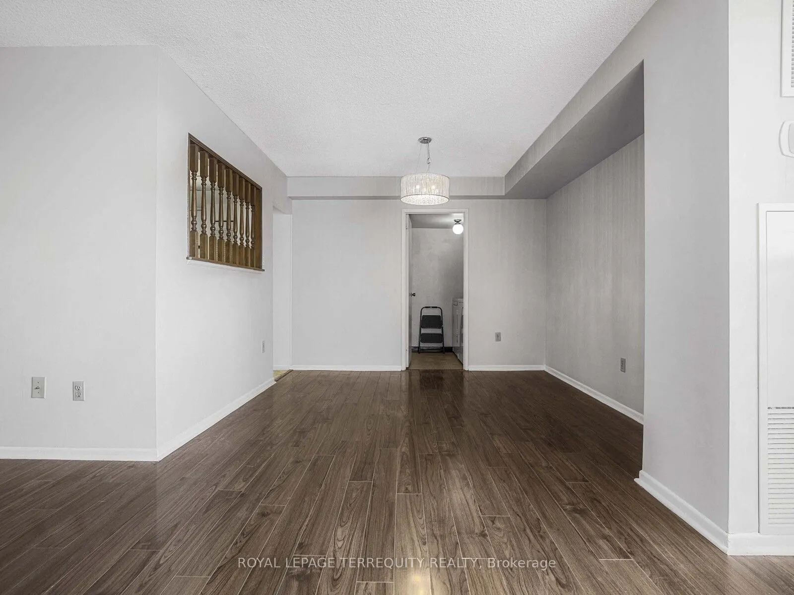5 Old Sheppard Avenue