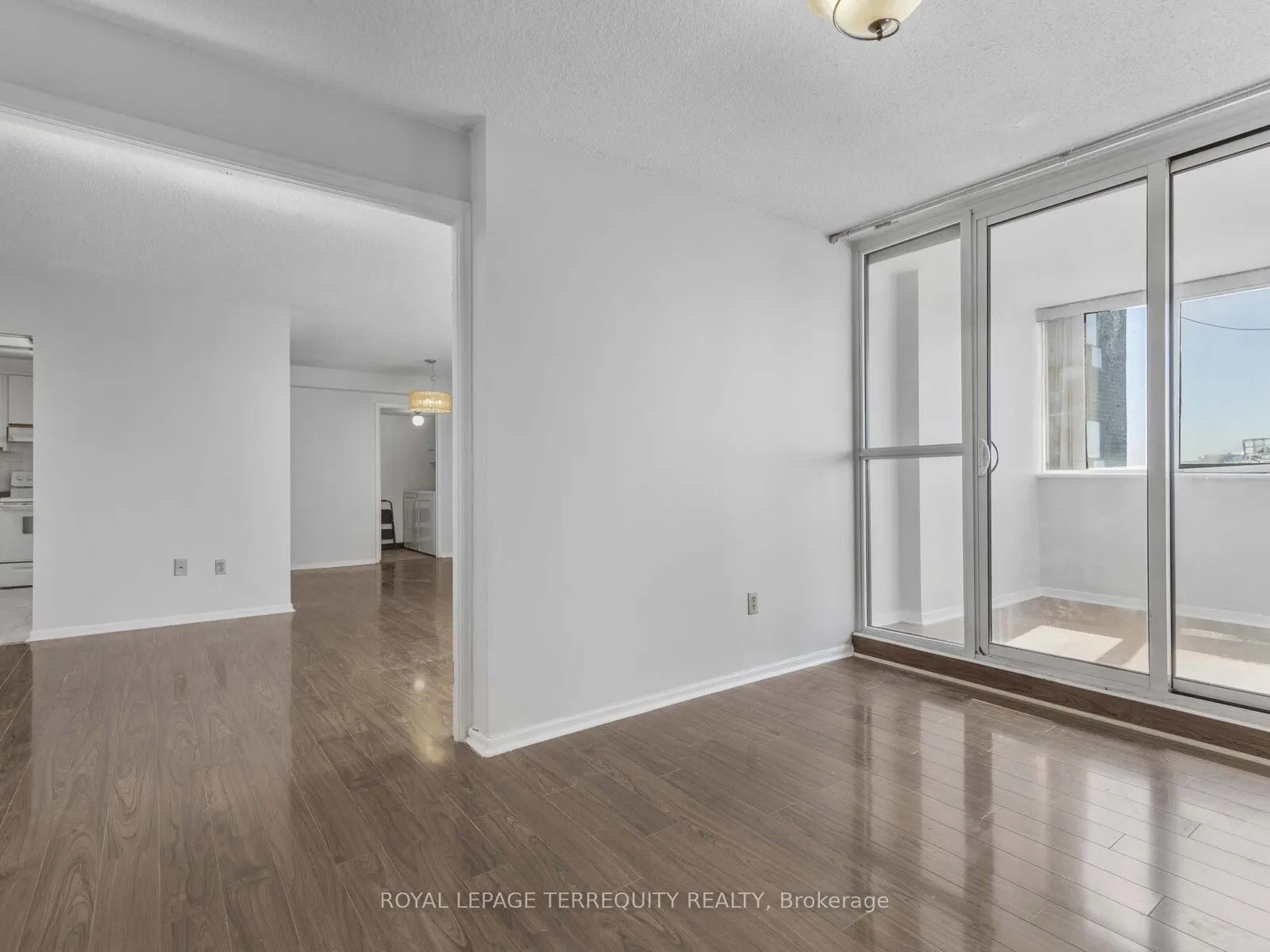 5 Old Sheppard Avenue