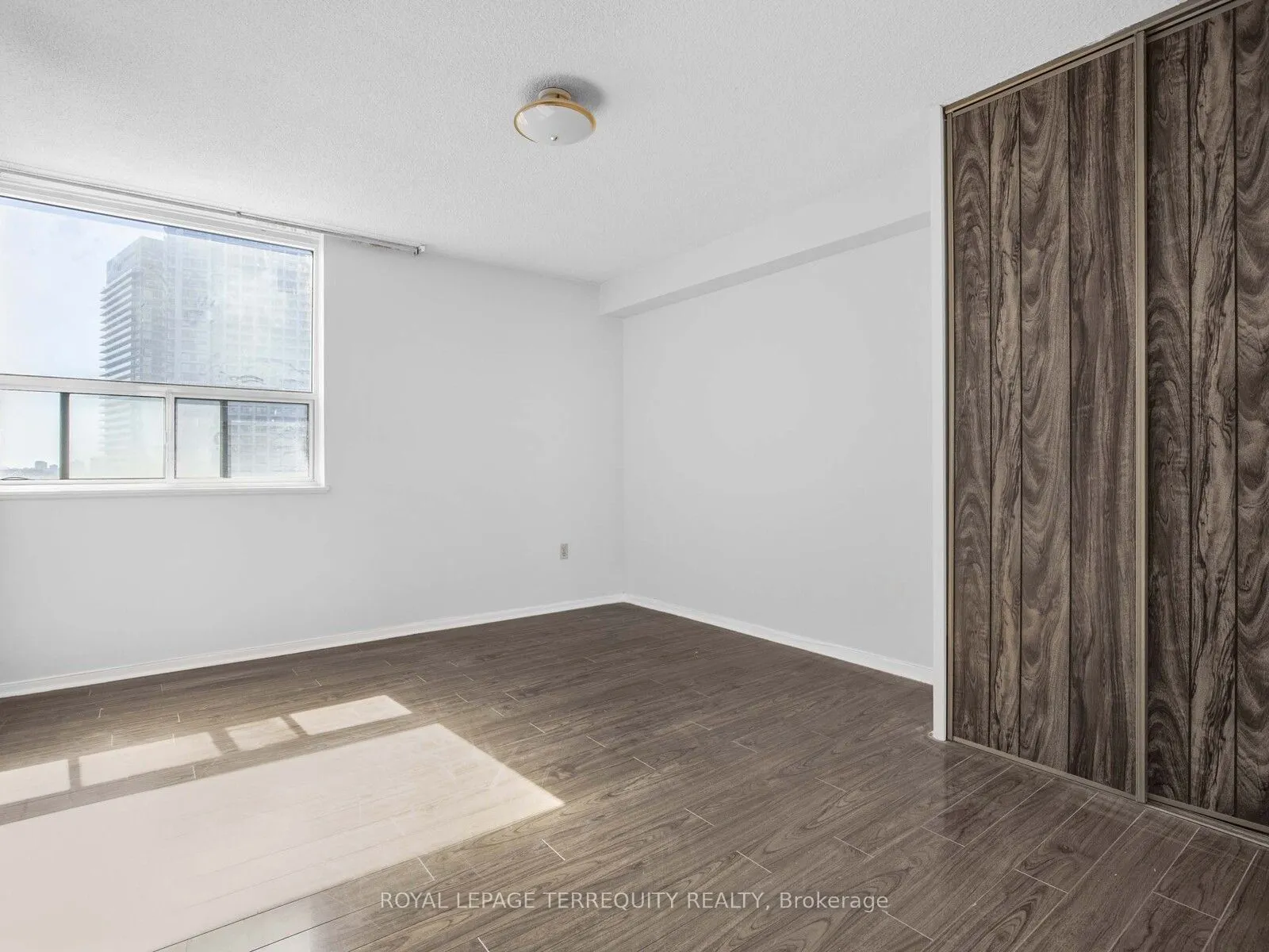 5 Old Sheppard Avenue