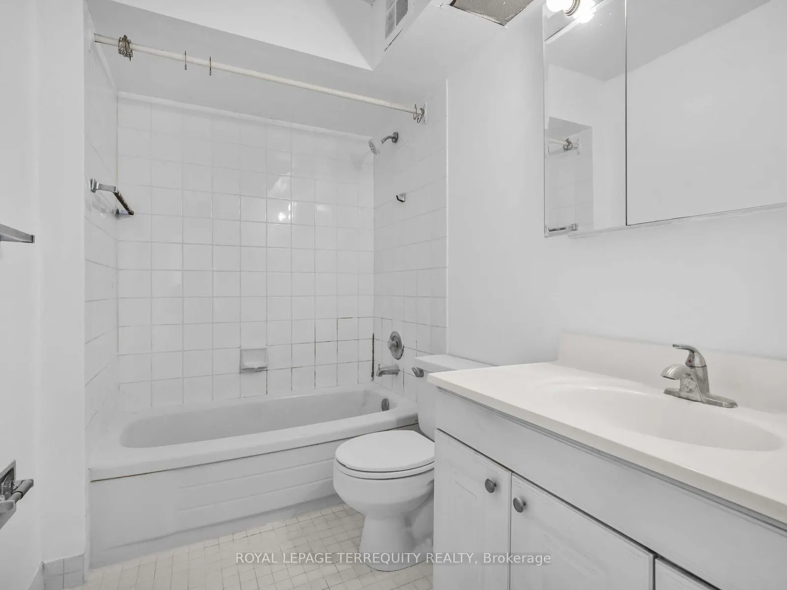 5 Old Sheppard Avenue