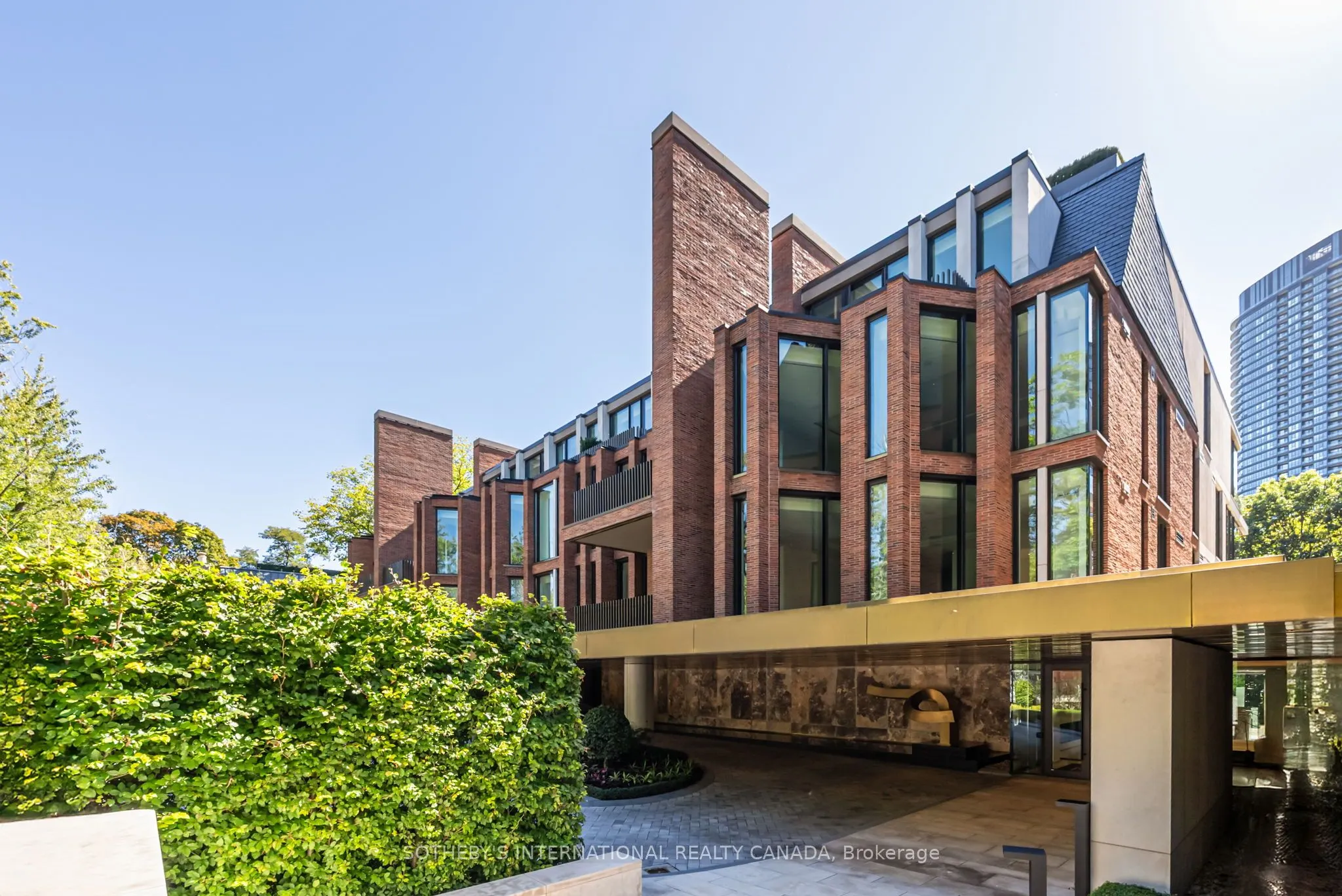 7 Dale Avenue, #104