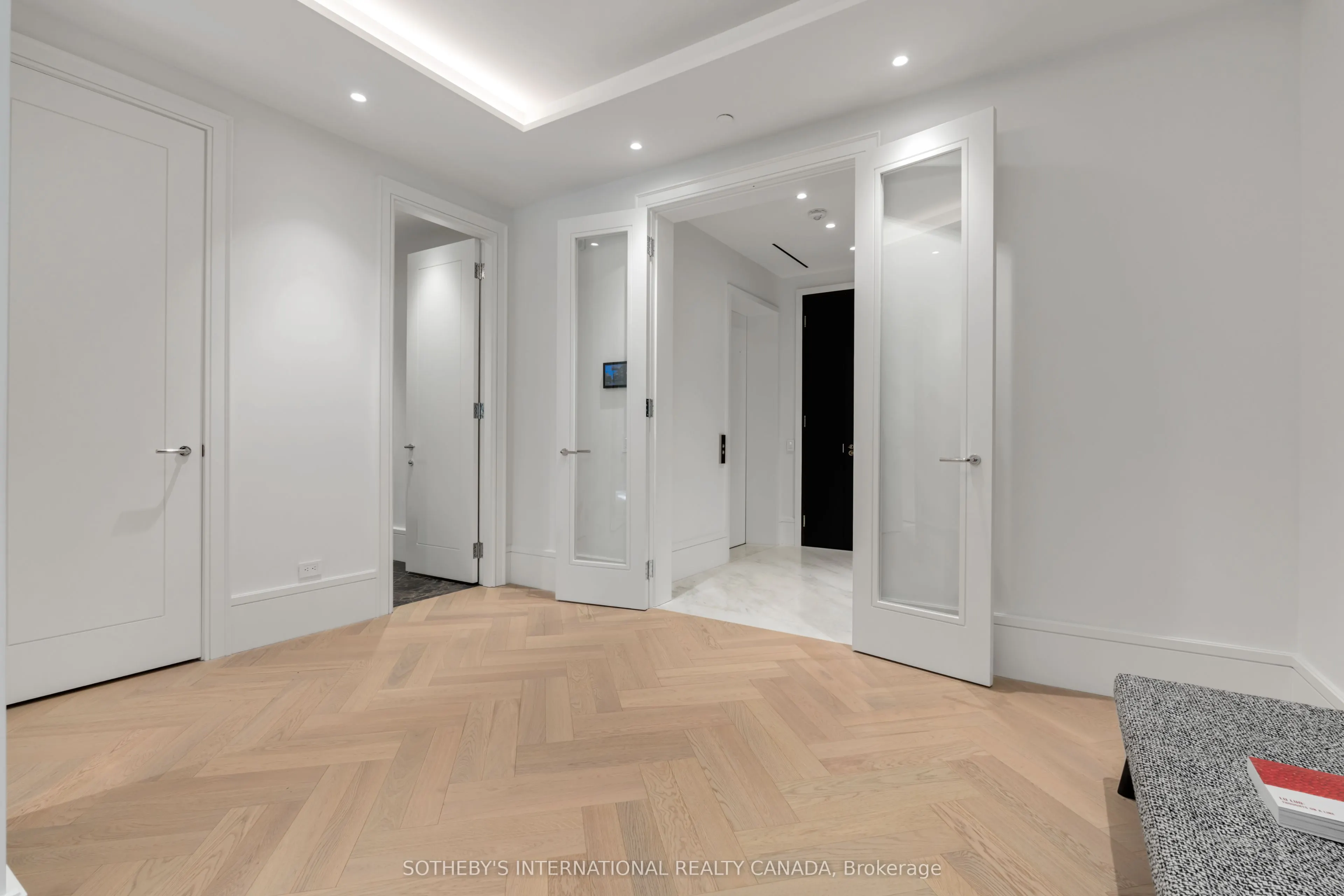 7 Dale Avenue, #104