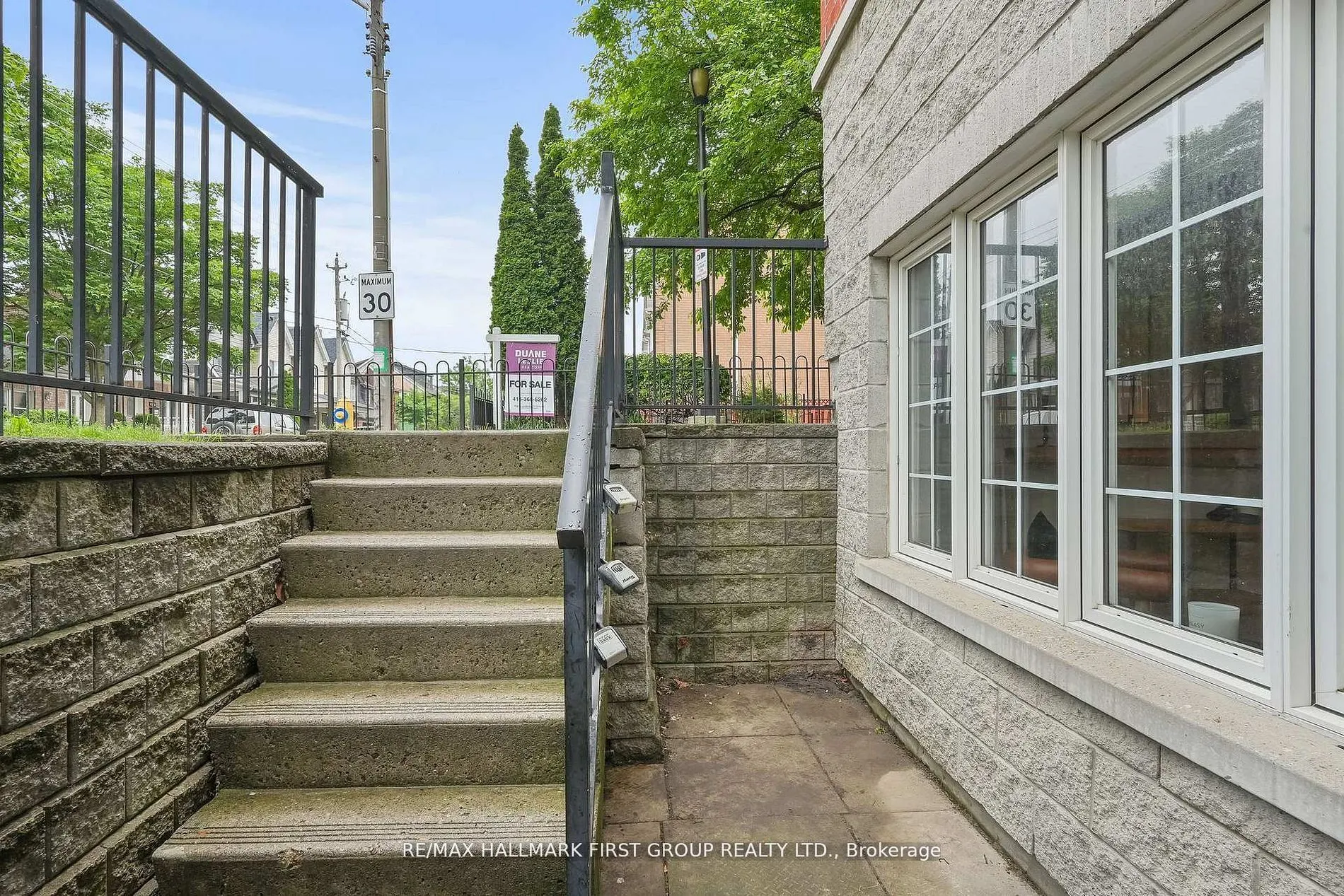 262 St. Helens Avenue