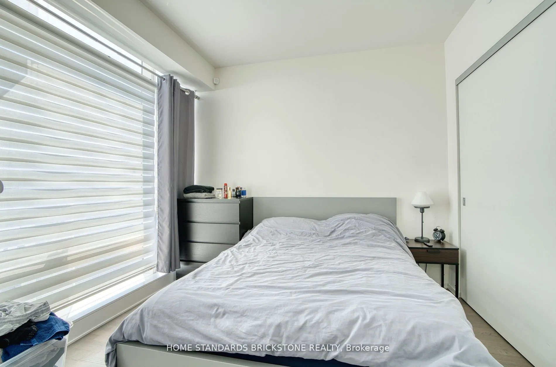 1 Bloor Street E, #1306