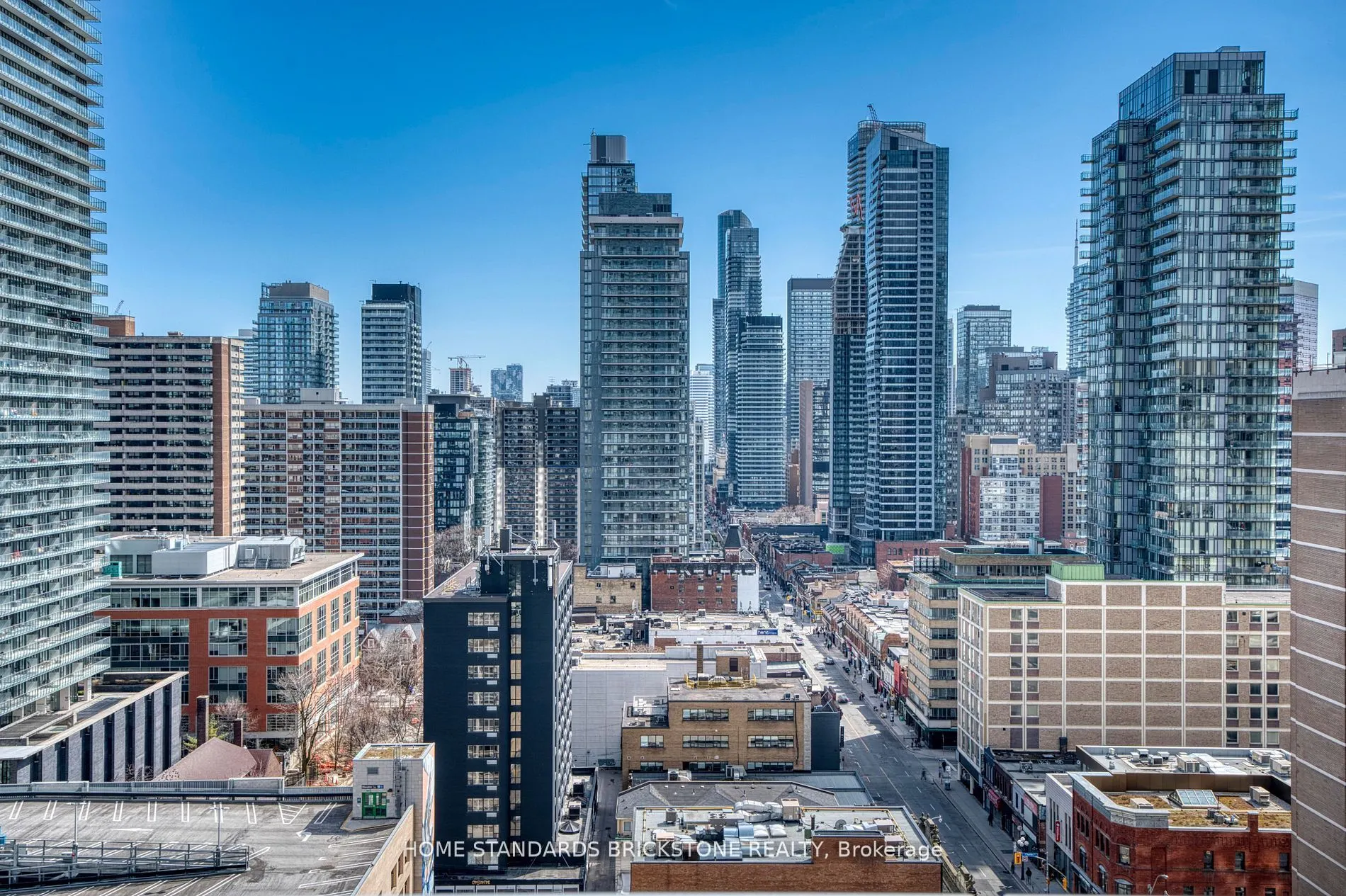 1 Bloor Street E, #1306