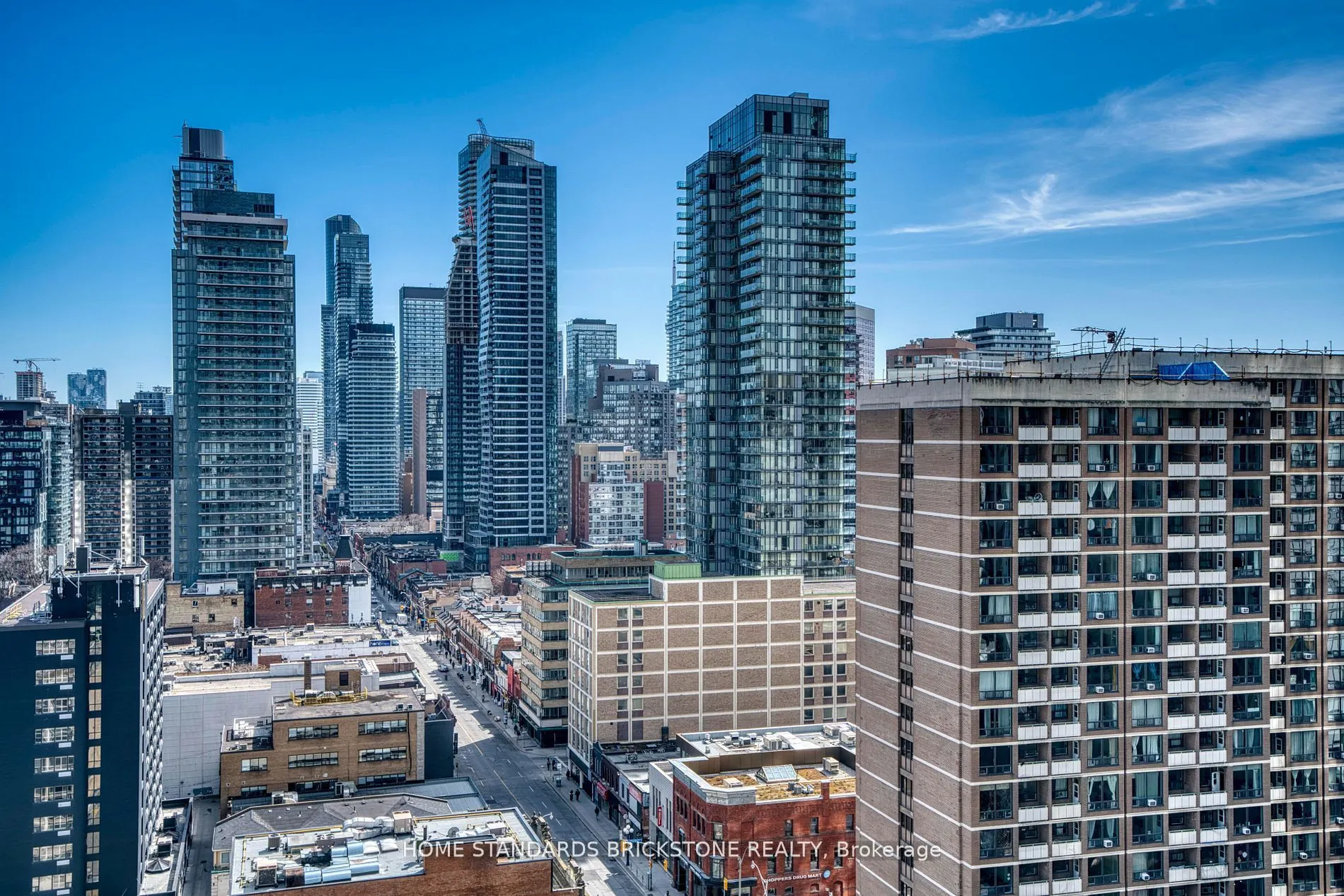 1 Bloor Street E, #1306