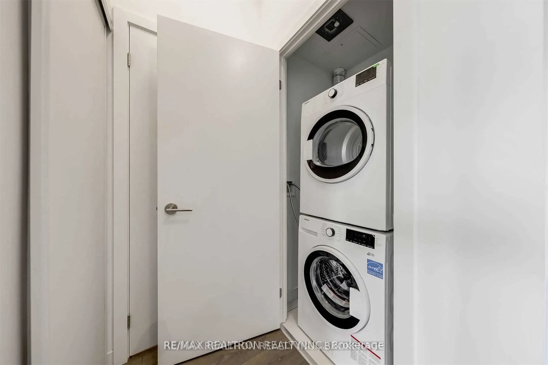 32 Forest Manor Road, #310