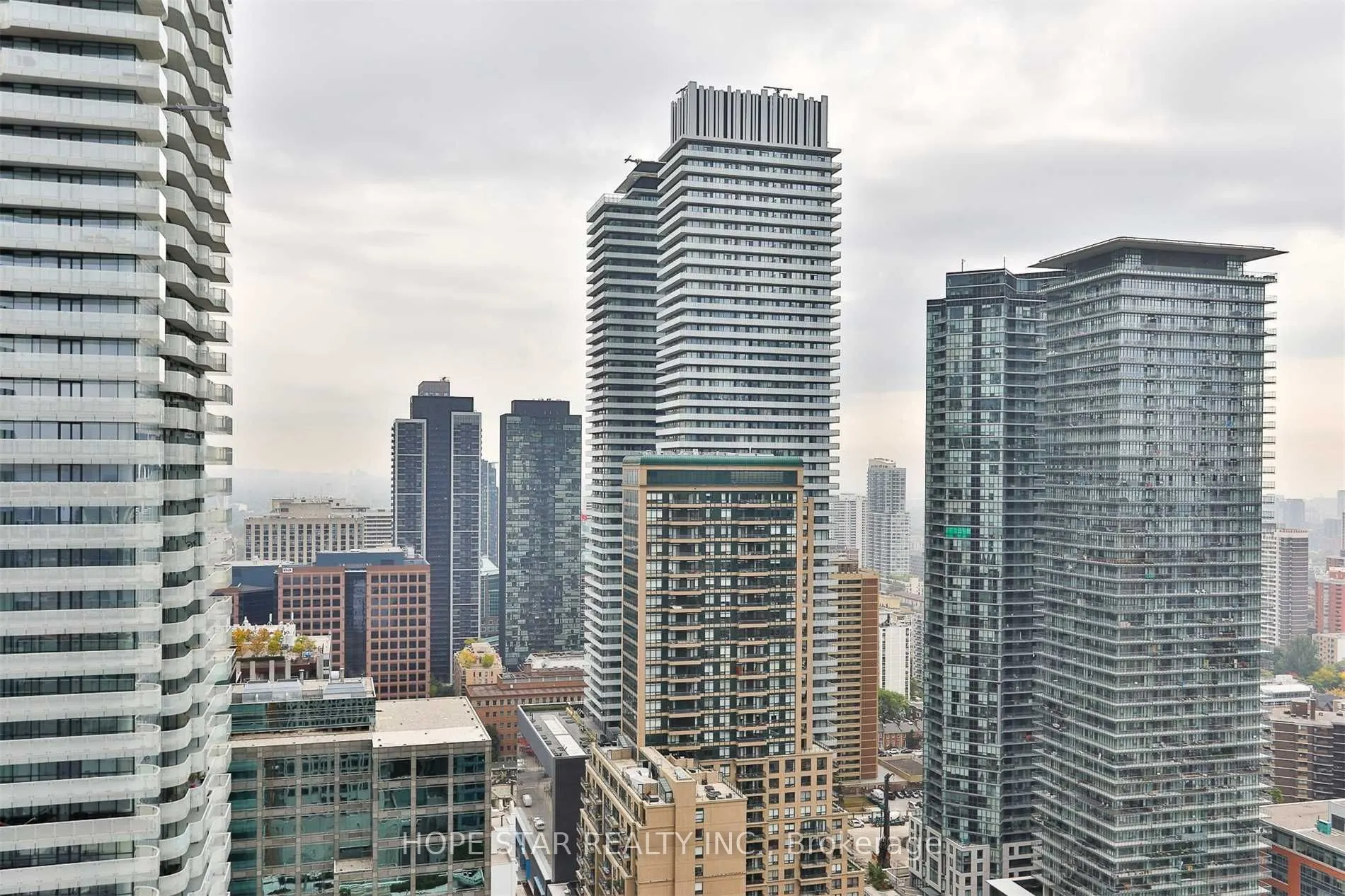 35 Balmuto Street, #2804