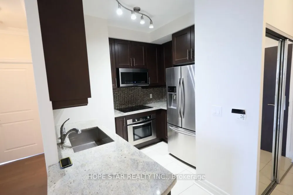 35 Balmuto Street, #2804