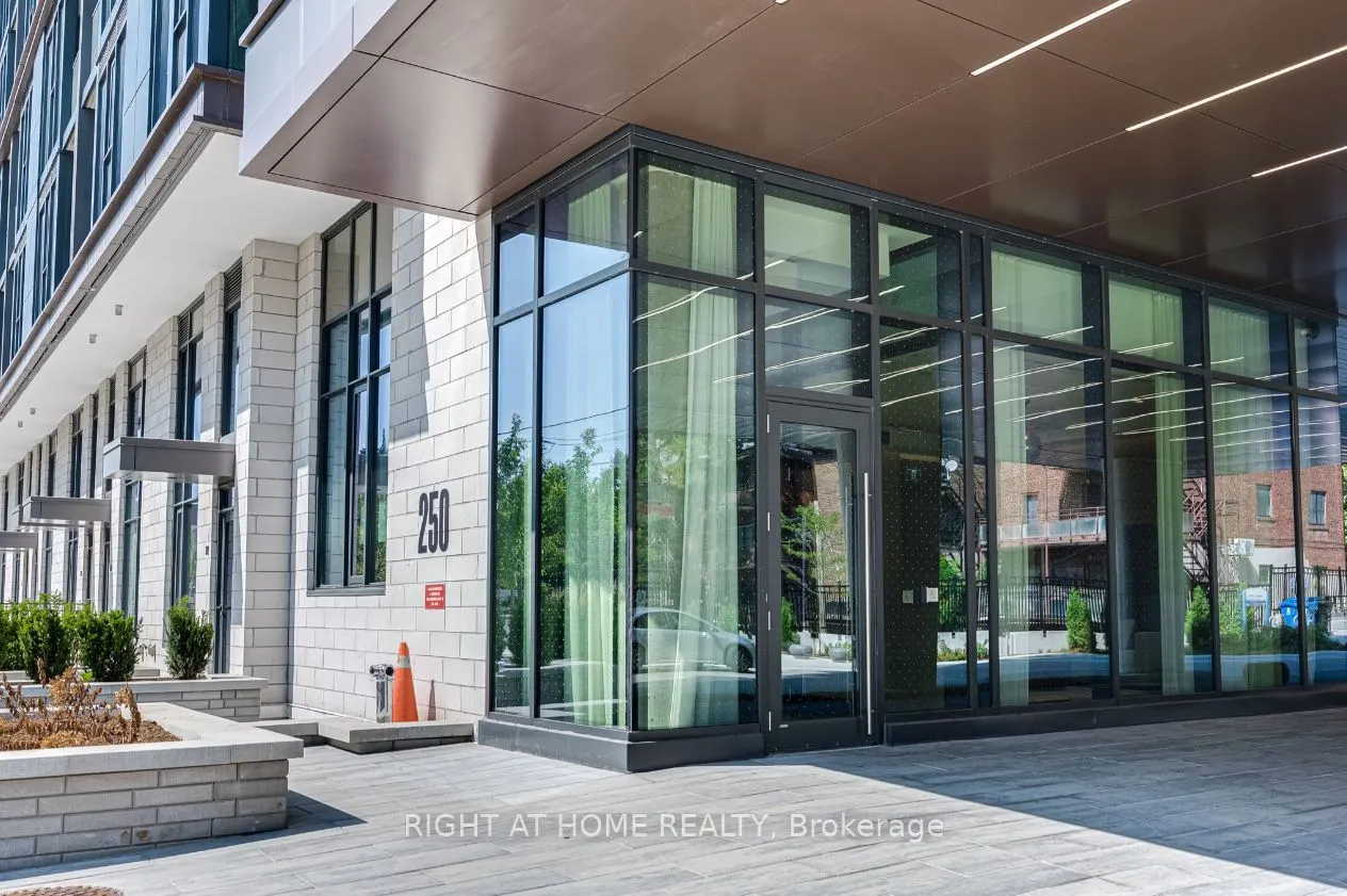 250 Lawrence Avenue W, #426