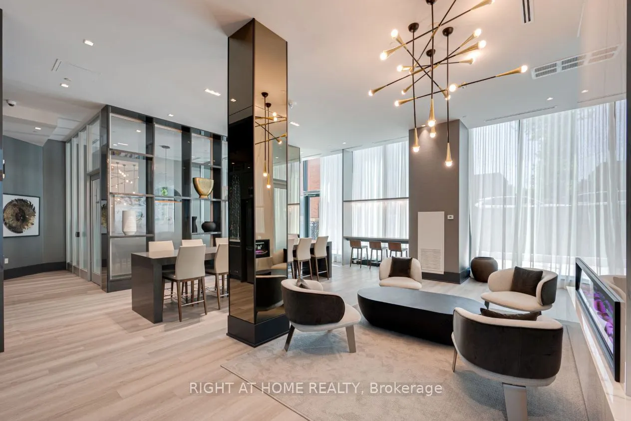 250 Lawrence Avenue W, #426