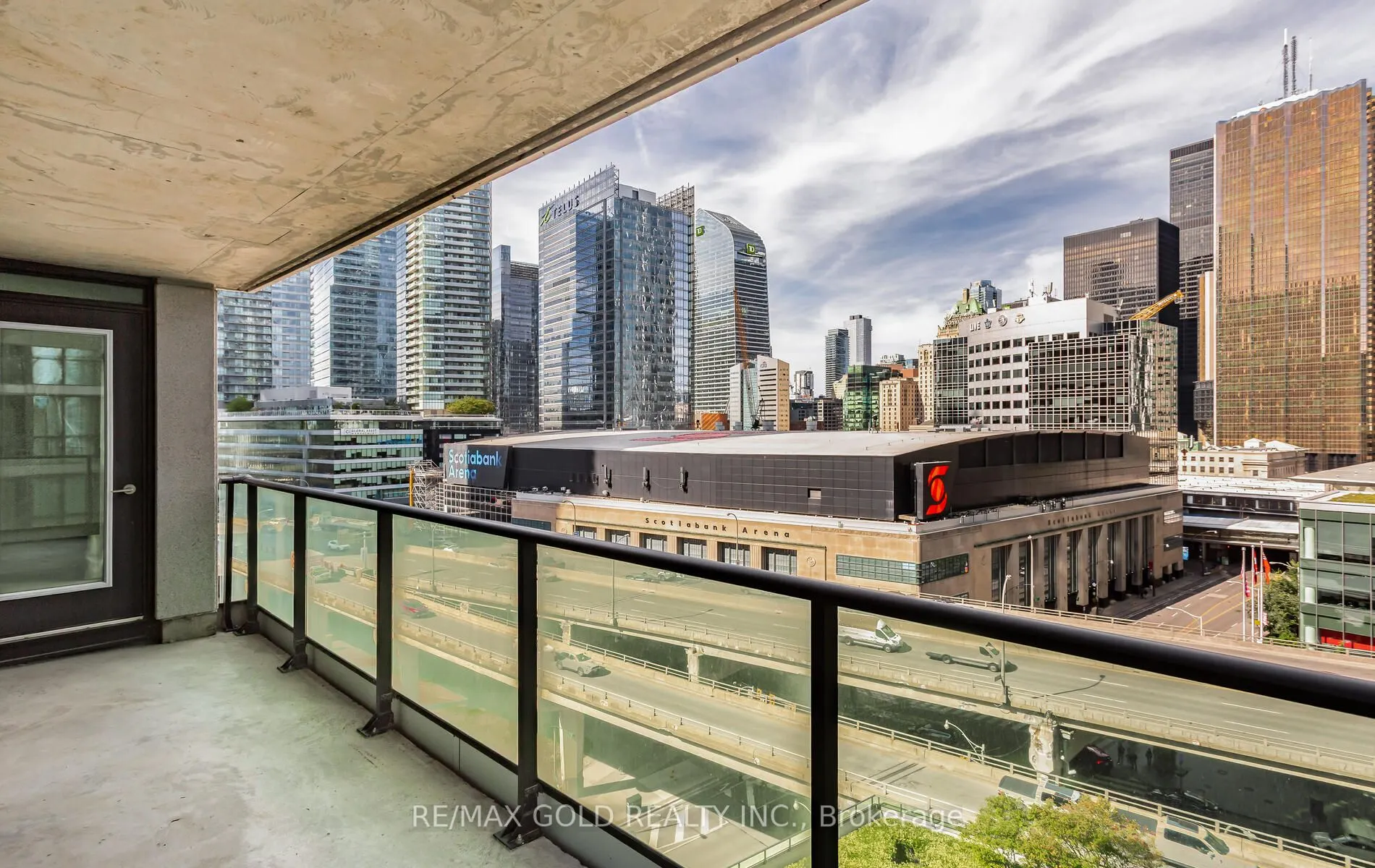 33 Bay Street, #1104