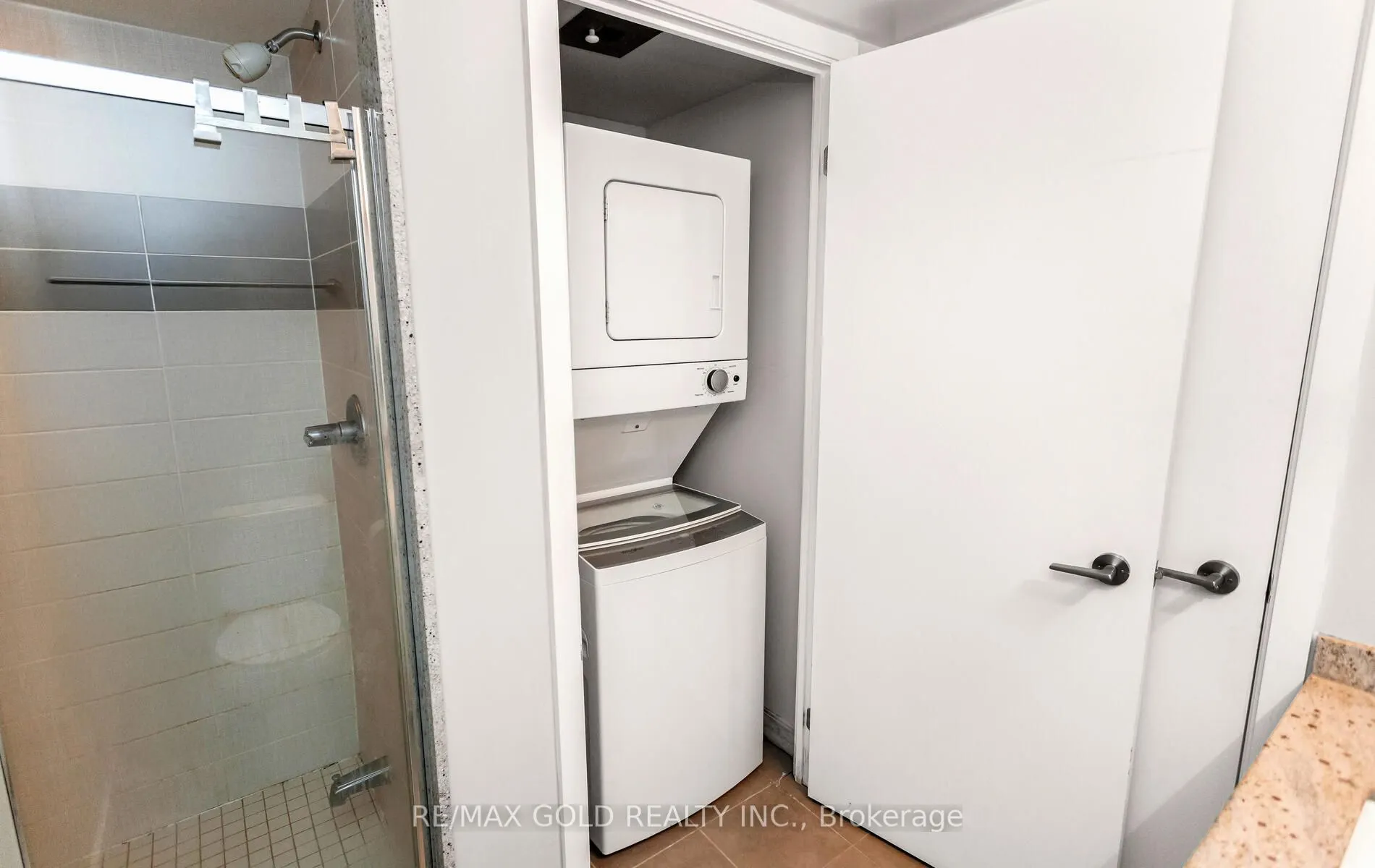 33 Bay Street, #1104