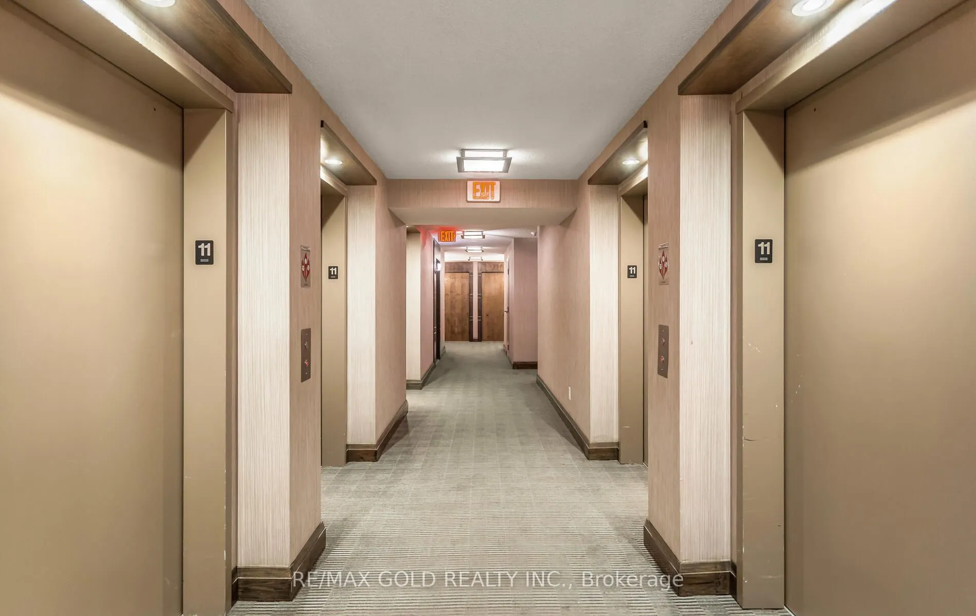 33 Bay Street, #1104