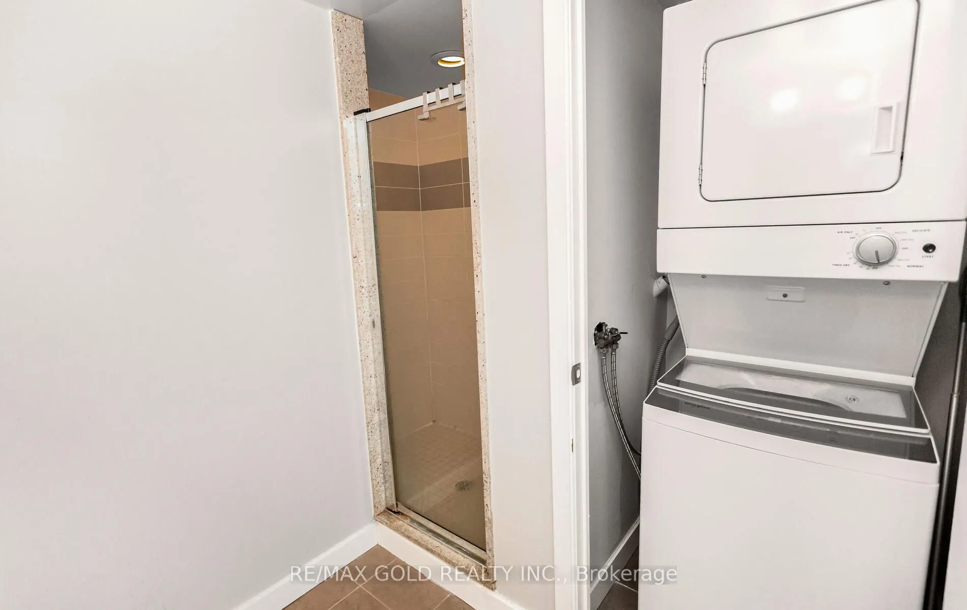 33 Bay Street, #1104