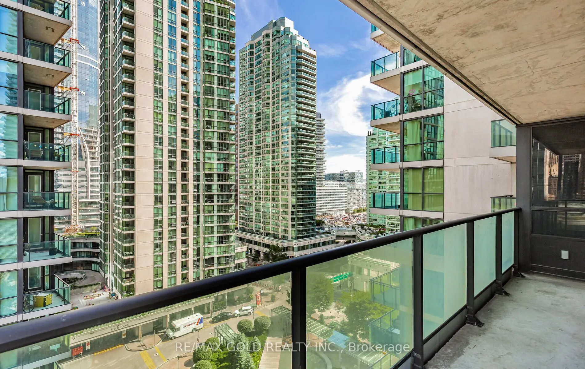 33 Bay Street, #1104