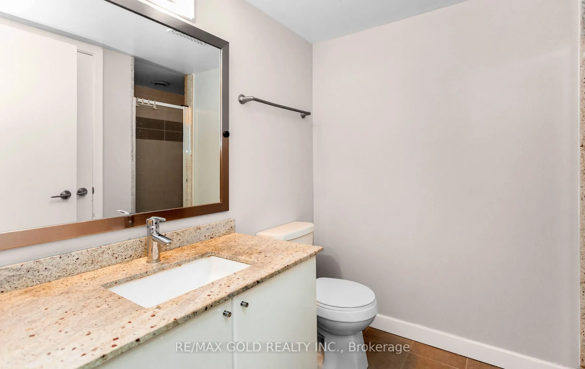 33 Bay Street, #1104