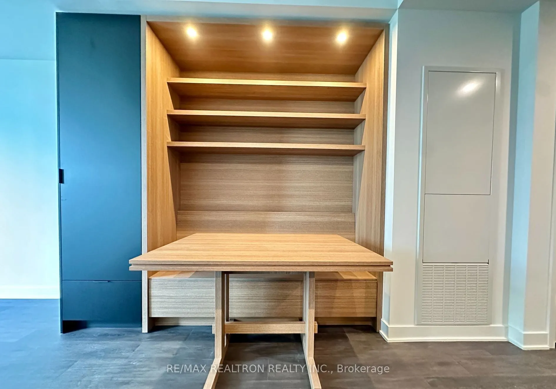 55 Charles Street E, #1207
