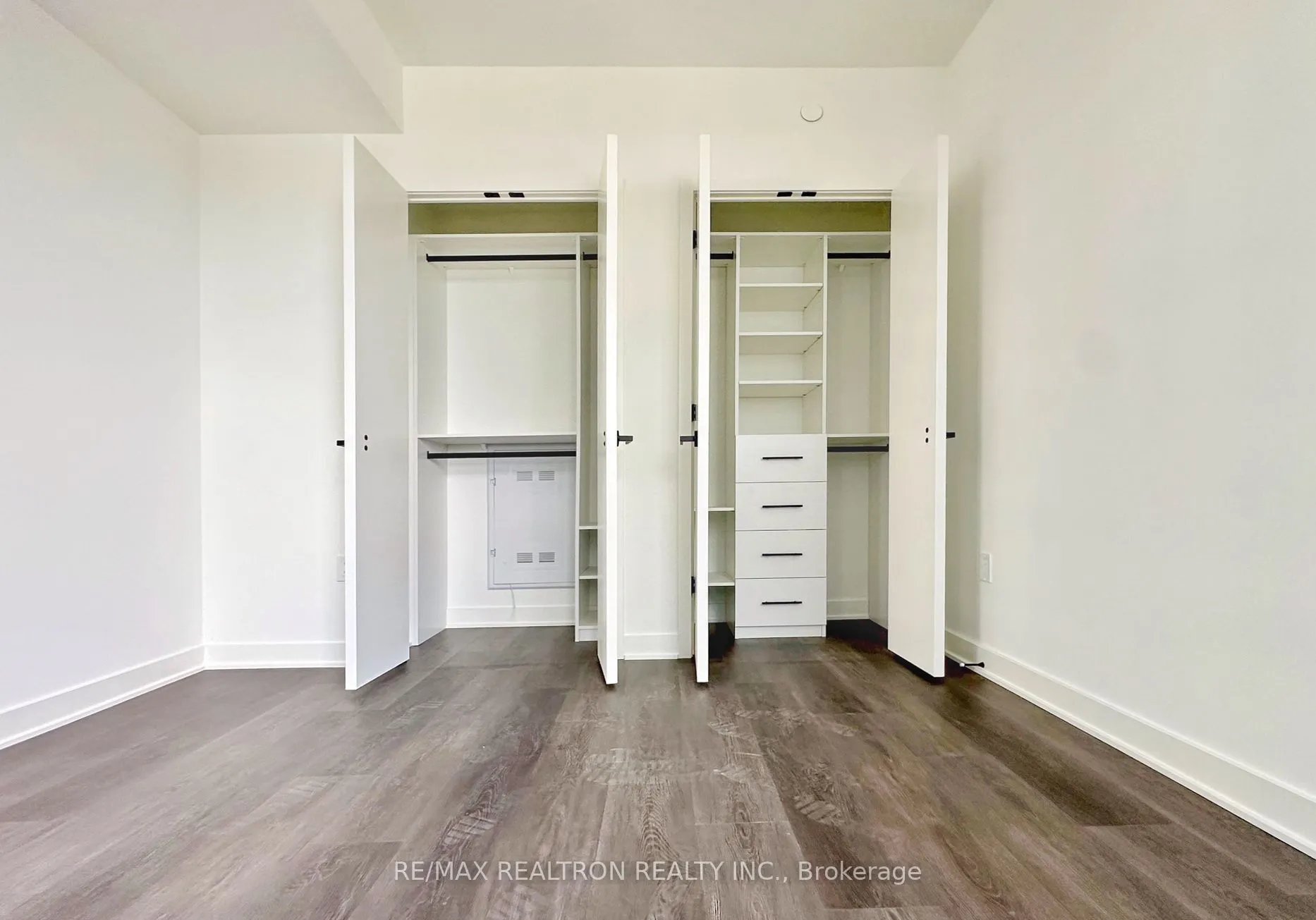 55 Charles Street E, #1207
