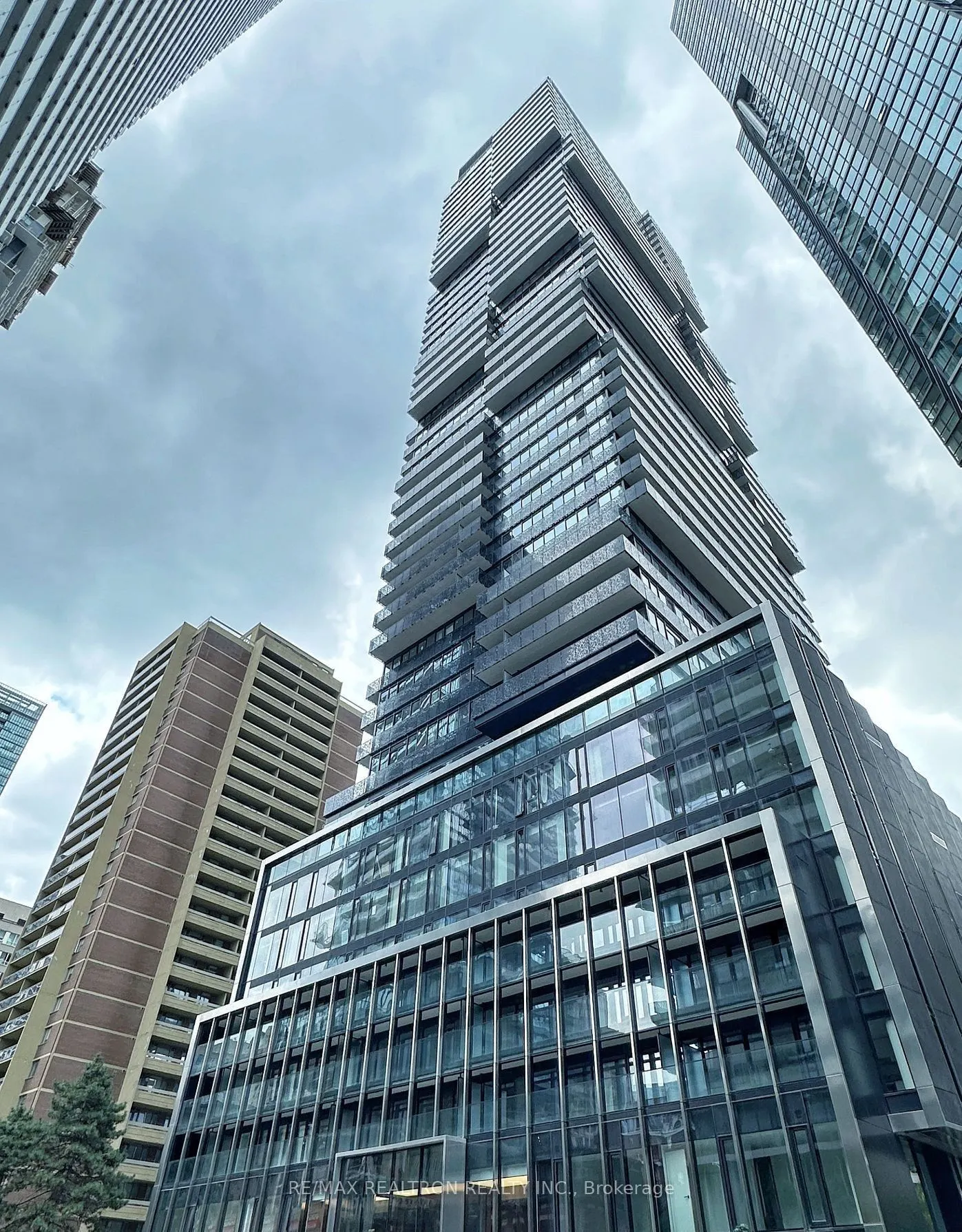 55 Charles Street E, #1207