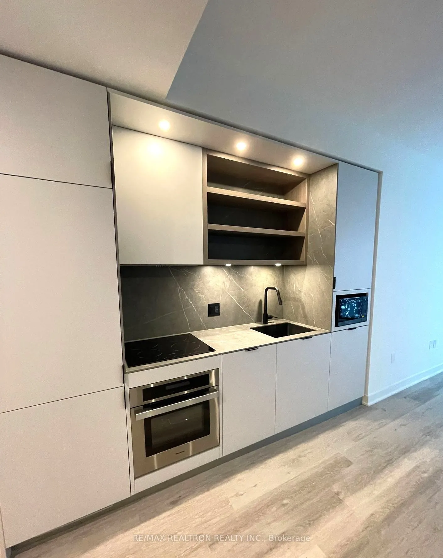 55 Charles Street E, #1207