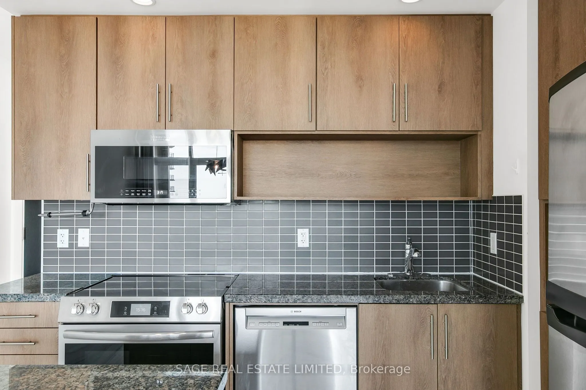 120 Homewood Avenue, #2104