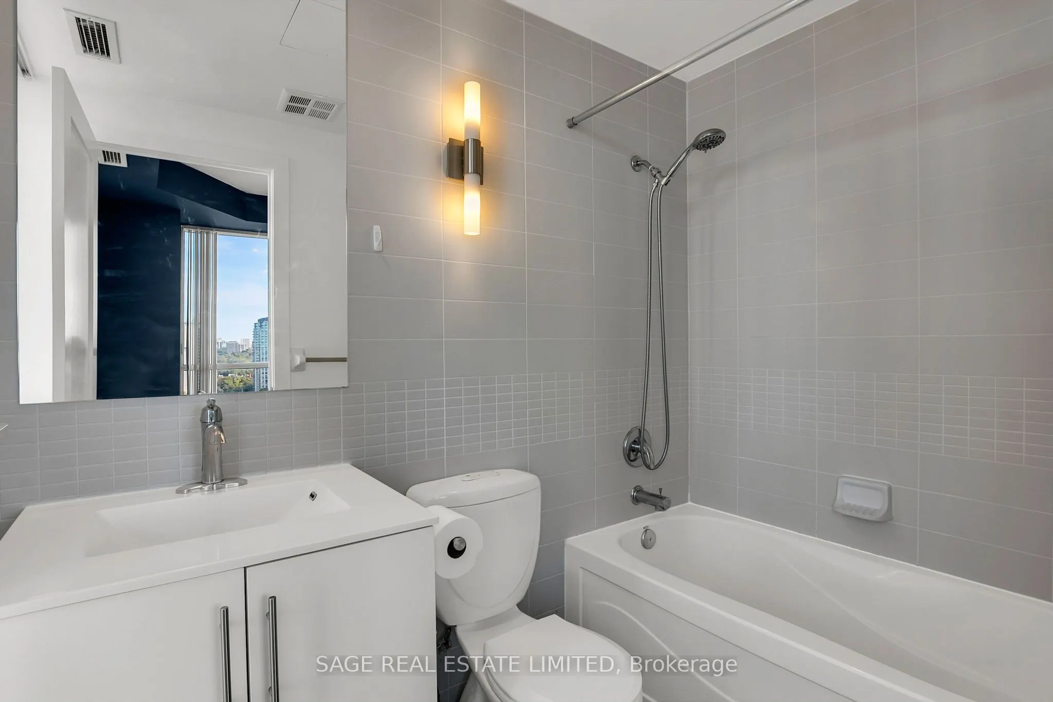 120 Homewood Avenue, #2104