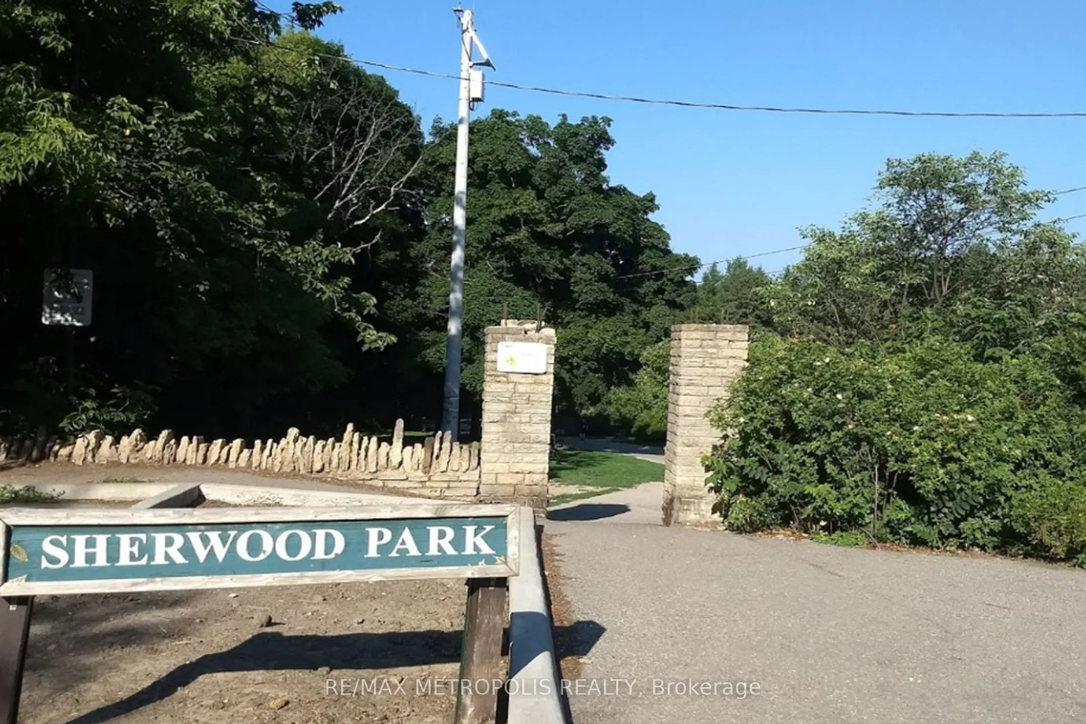 161 Roehampton Avenue #1805