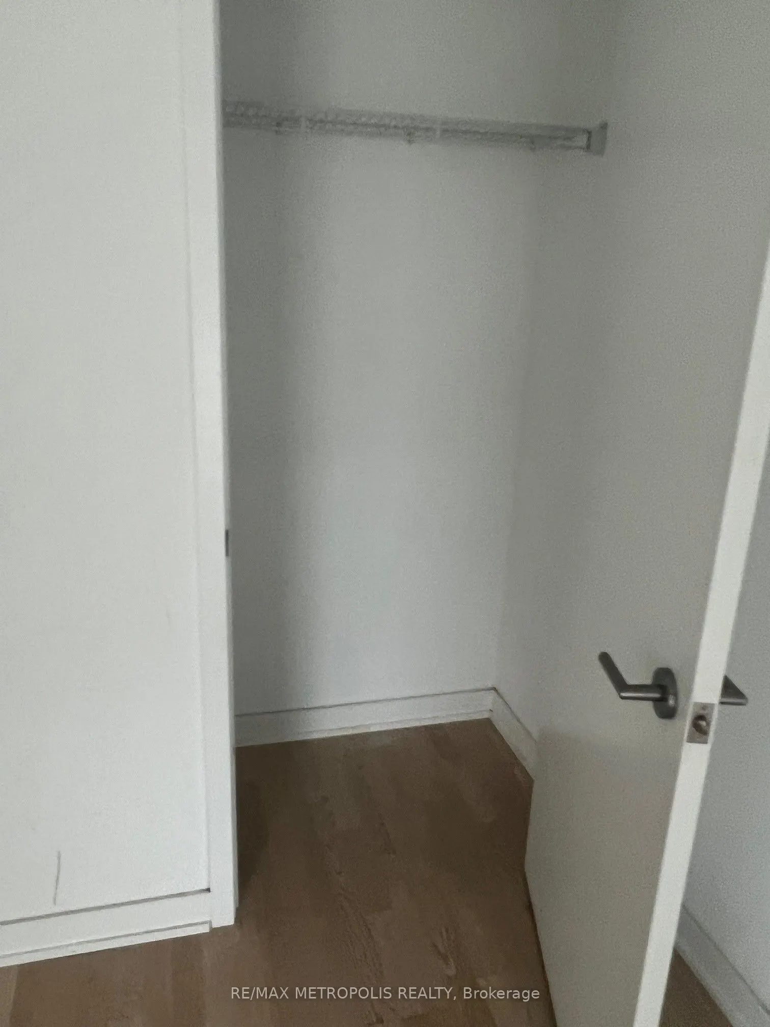 161 Roehampton Avenue #1805