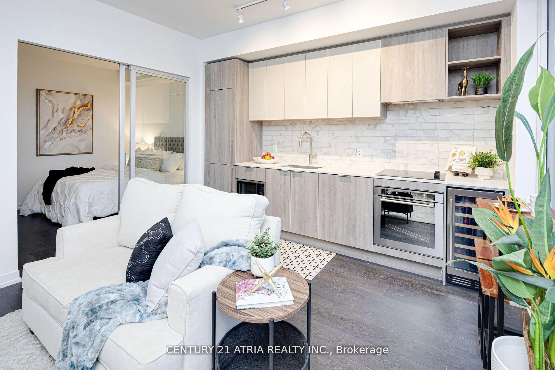2020 Bathurst Street, #1810