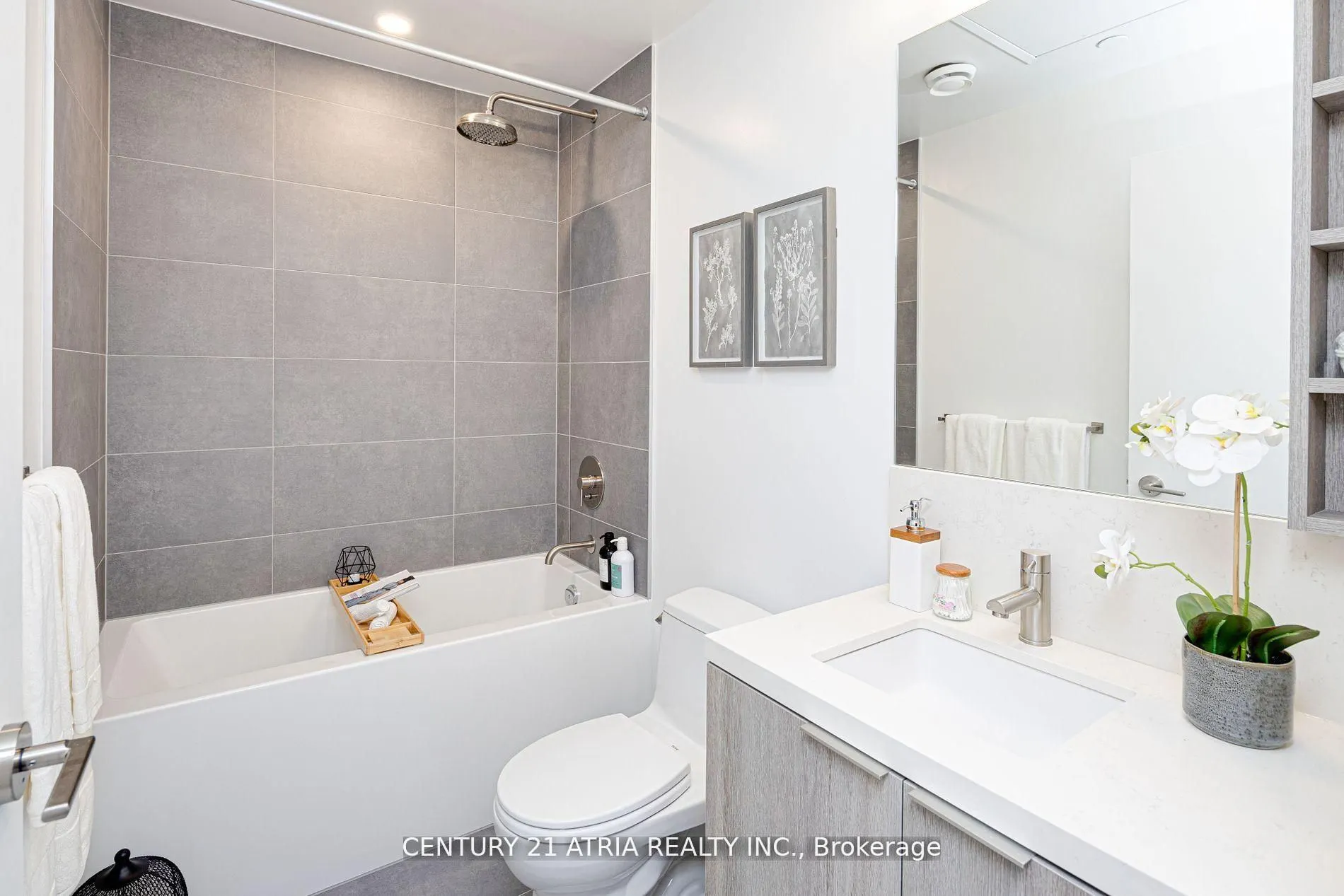2020 Bathurst Street, #1810