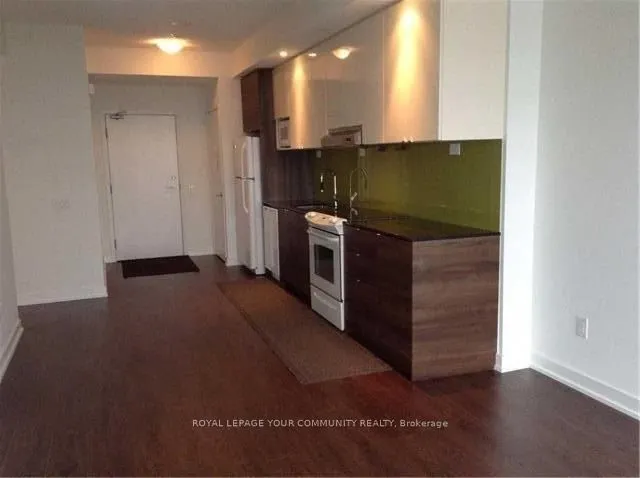 121 Mcmahon Drive, #2217