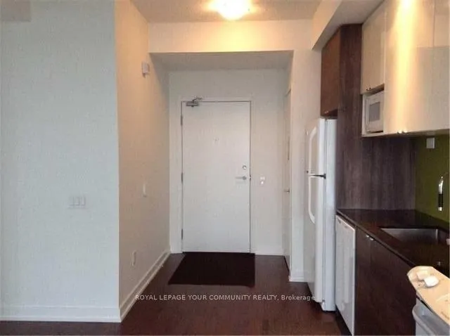 121 Mcmahon Drive, #2217