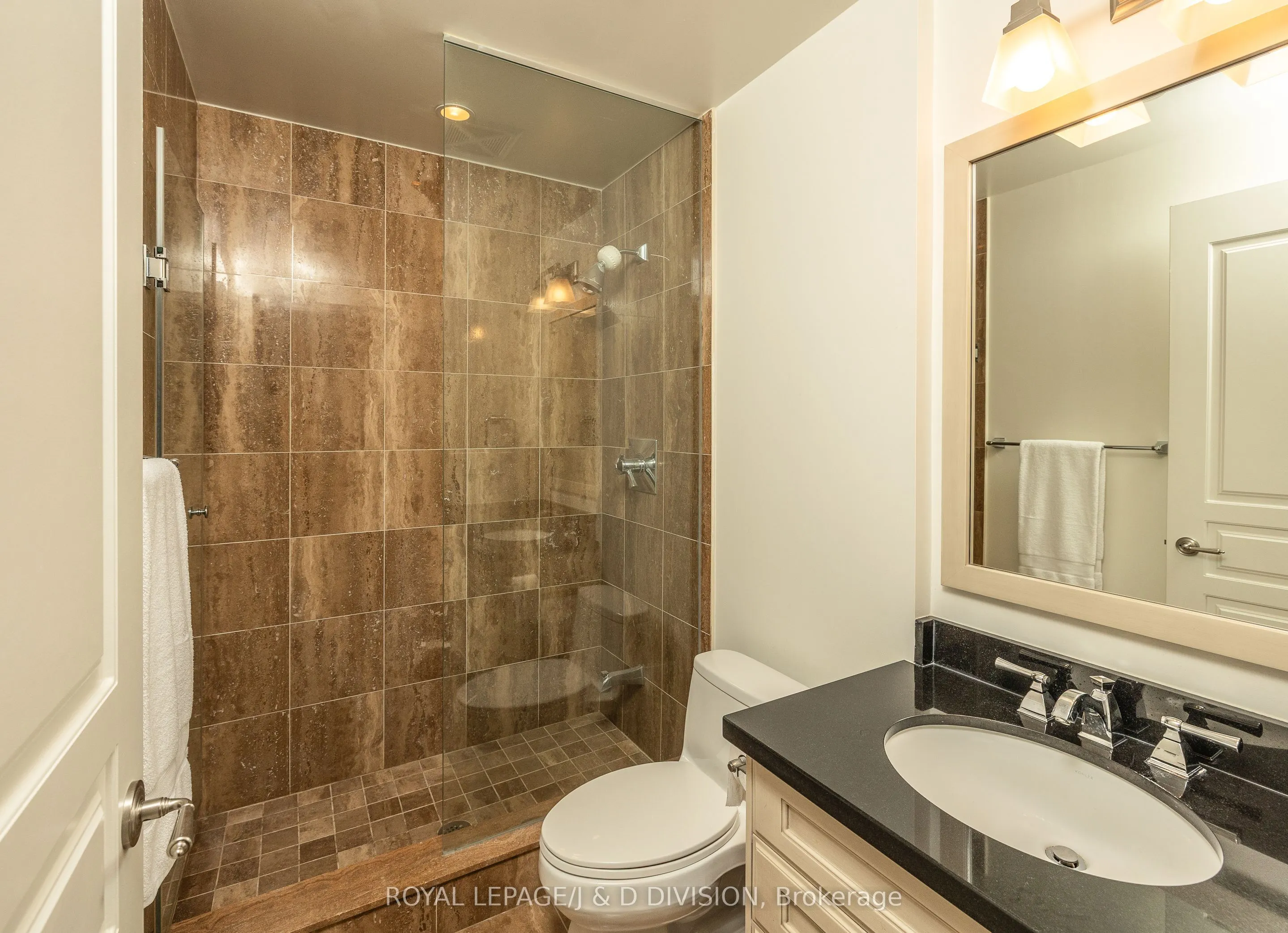 21 Burkebrook Place, #215