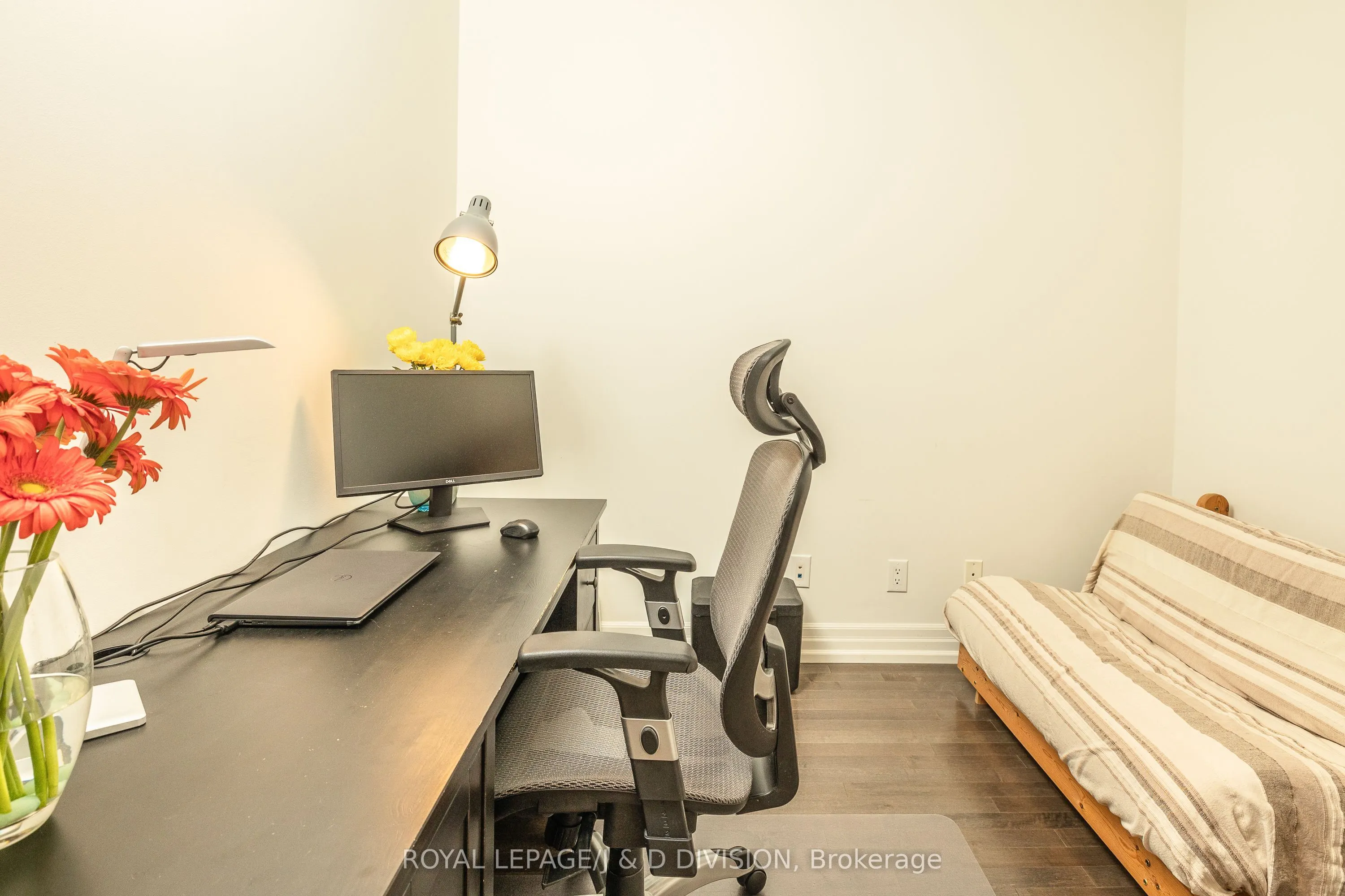 21 Burkebrook Place, #215