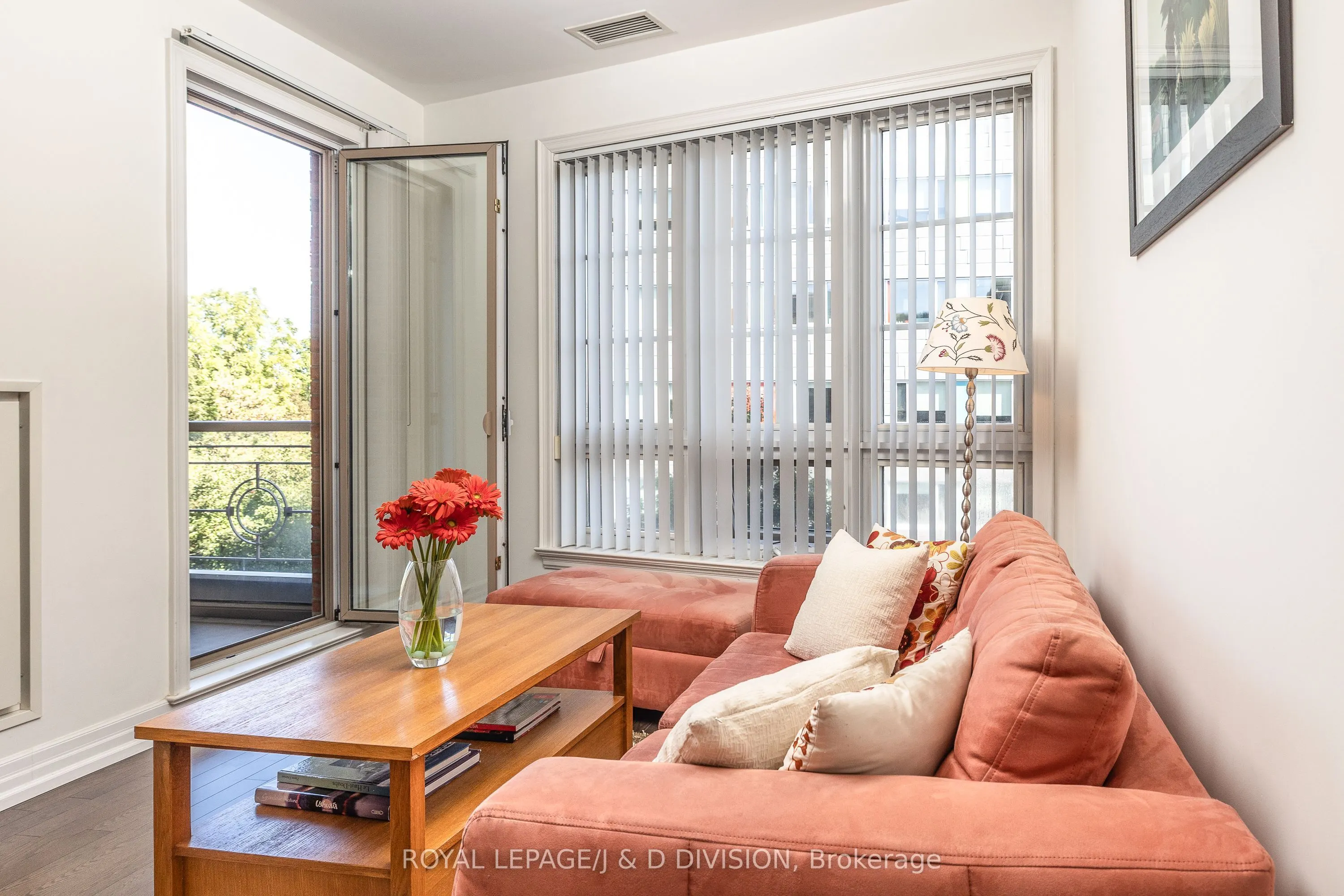 21 Burkebrook Place, #215