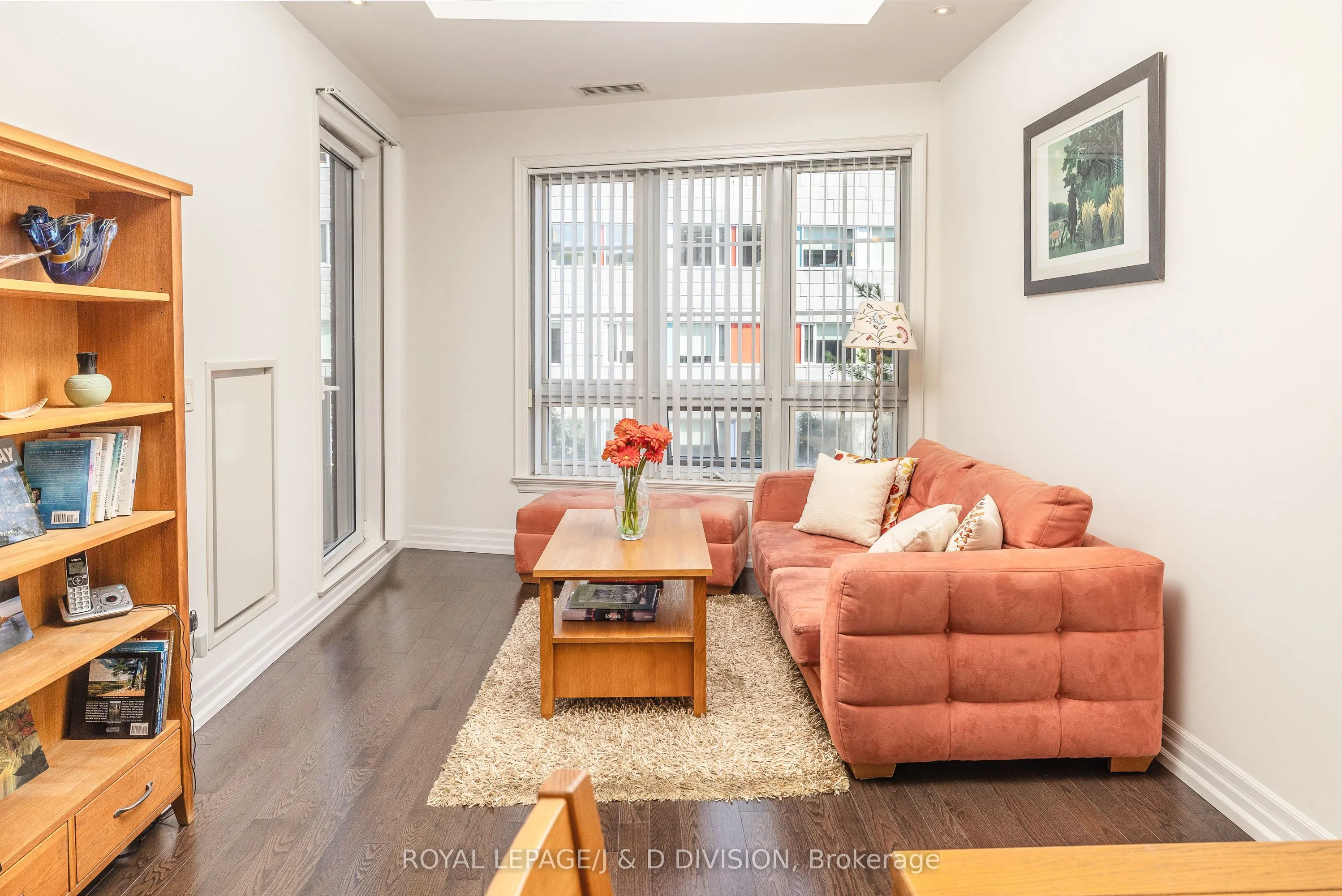 21 Burkebrook Place, #215