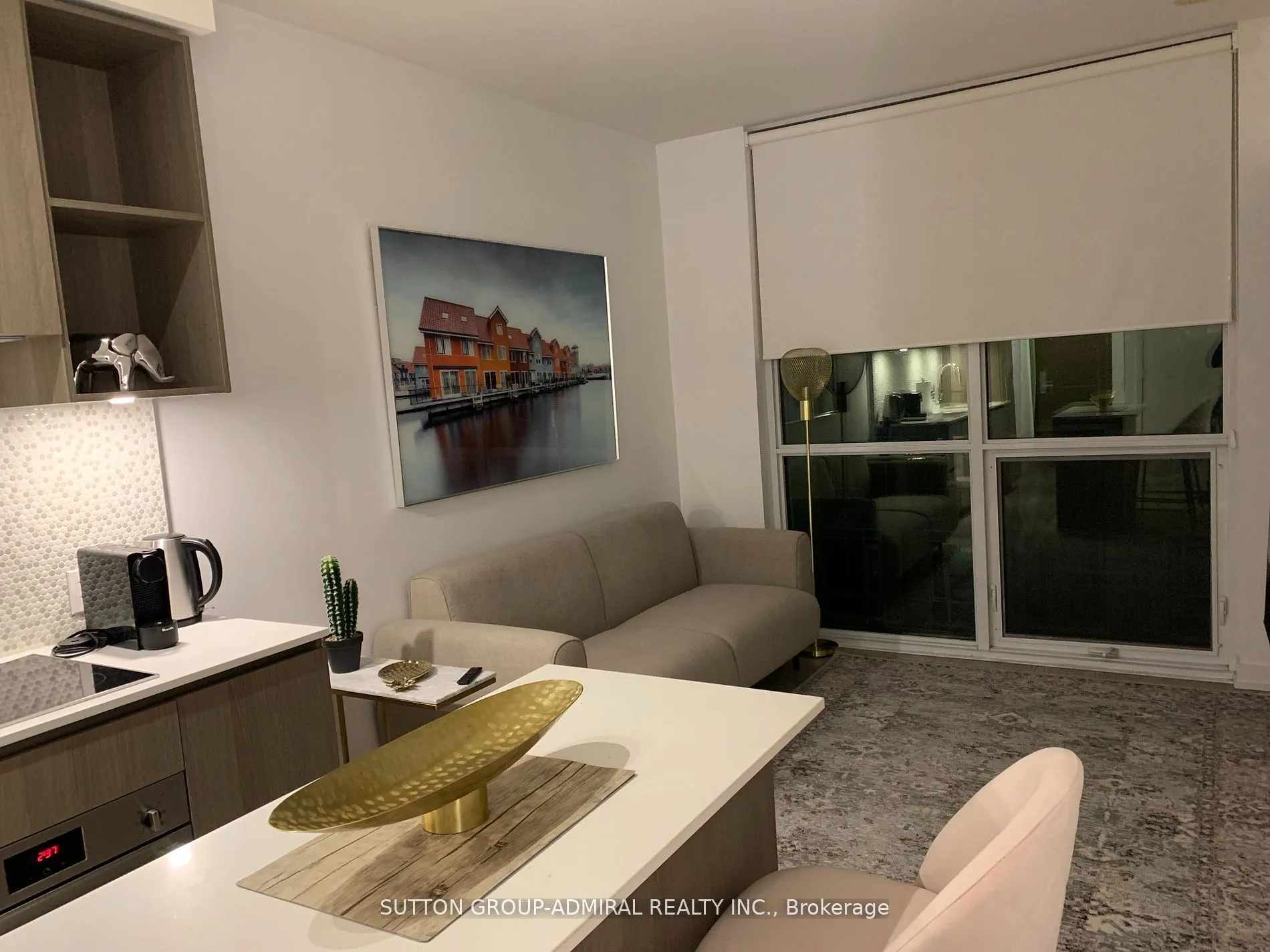1 Yorkville Avenue, #2203