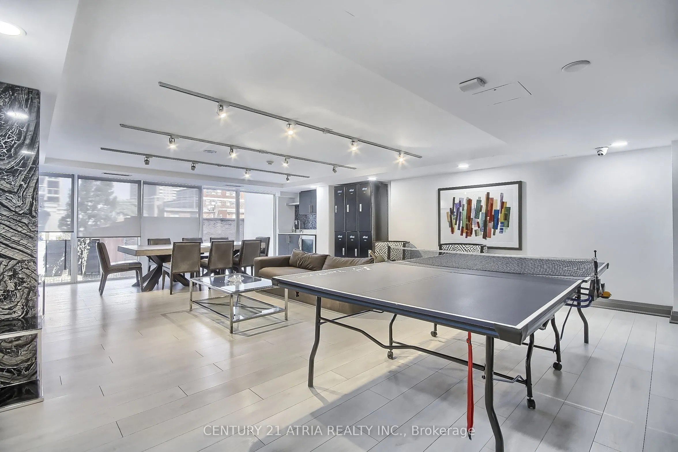 400 Adelaide Street, #1120