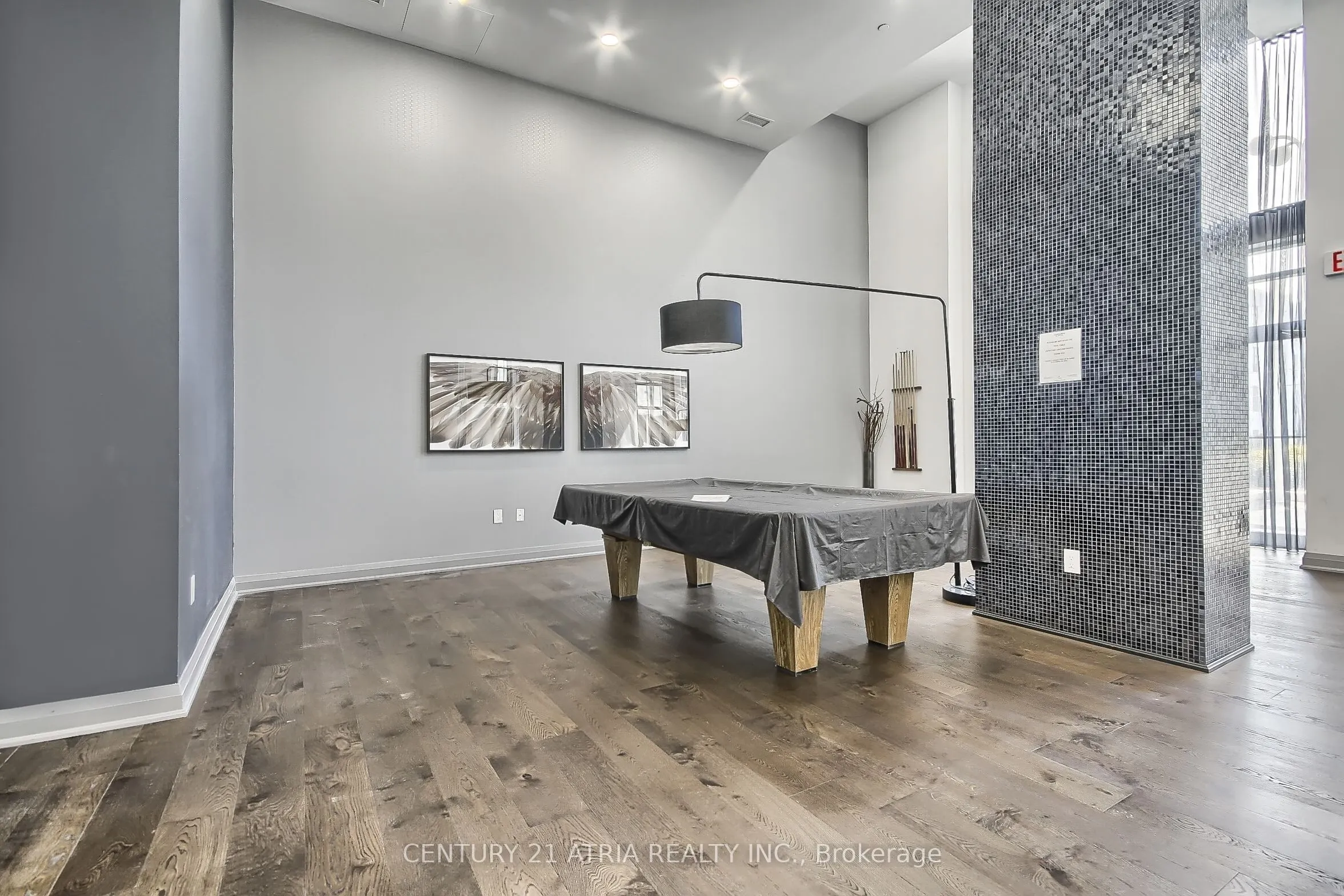 400 Adelaide Street, #1120