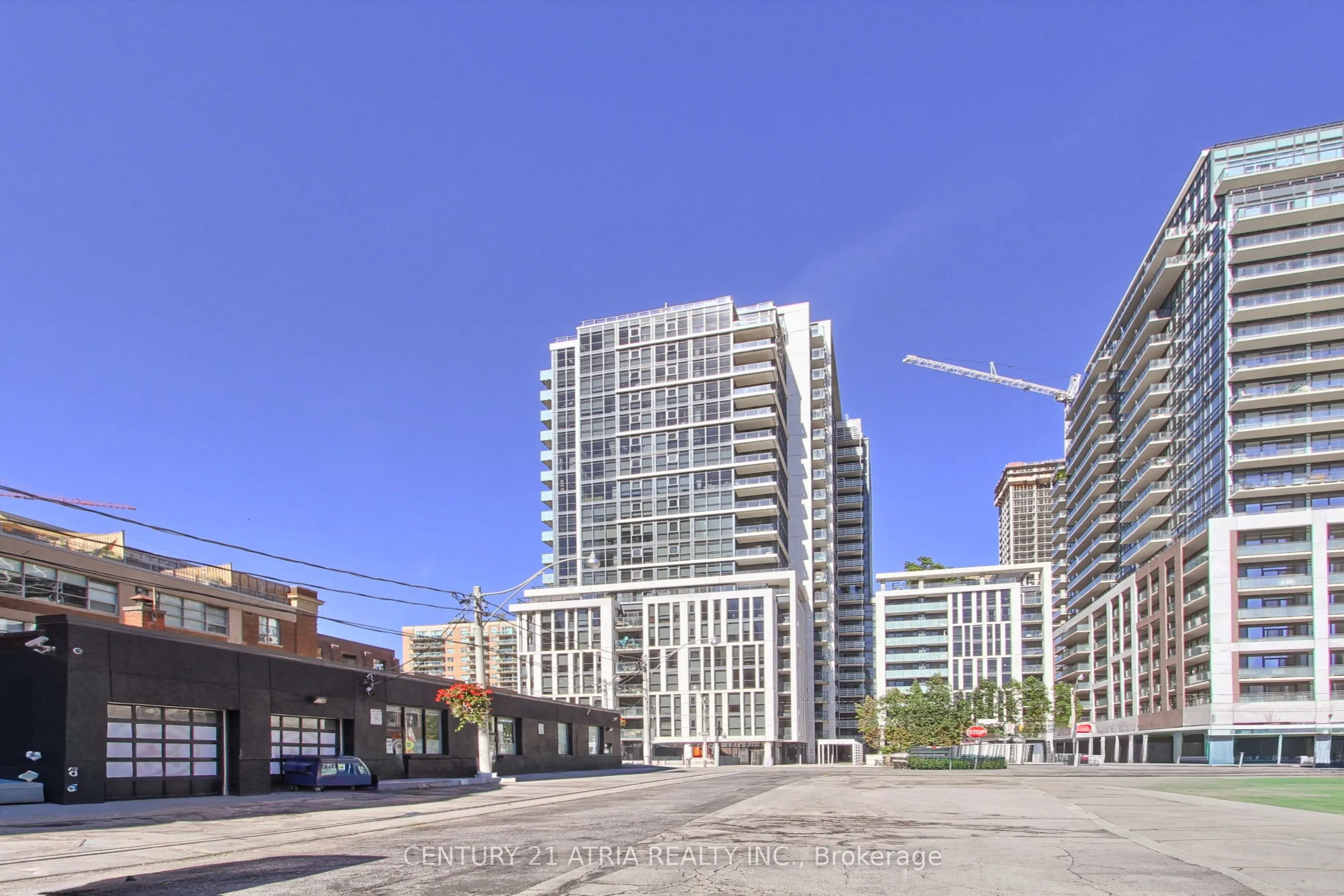 400 Adelaide Street, #1120
