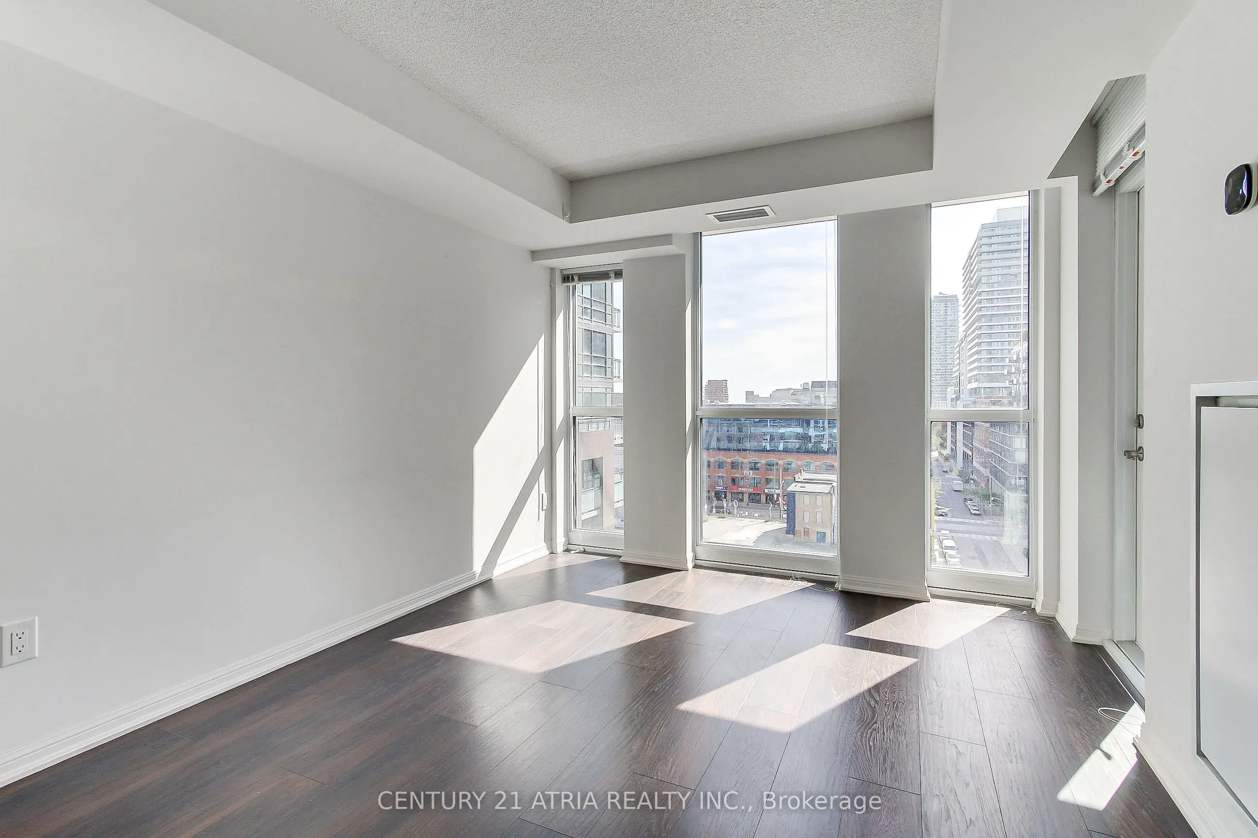 400 Adelaide Street, #1120