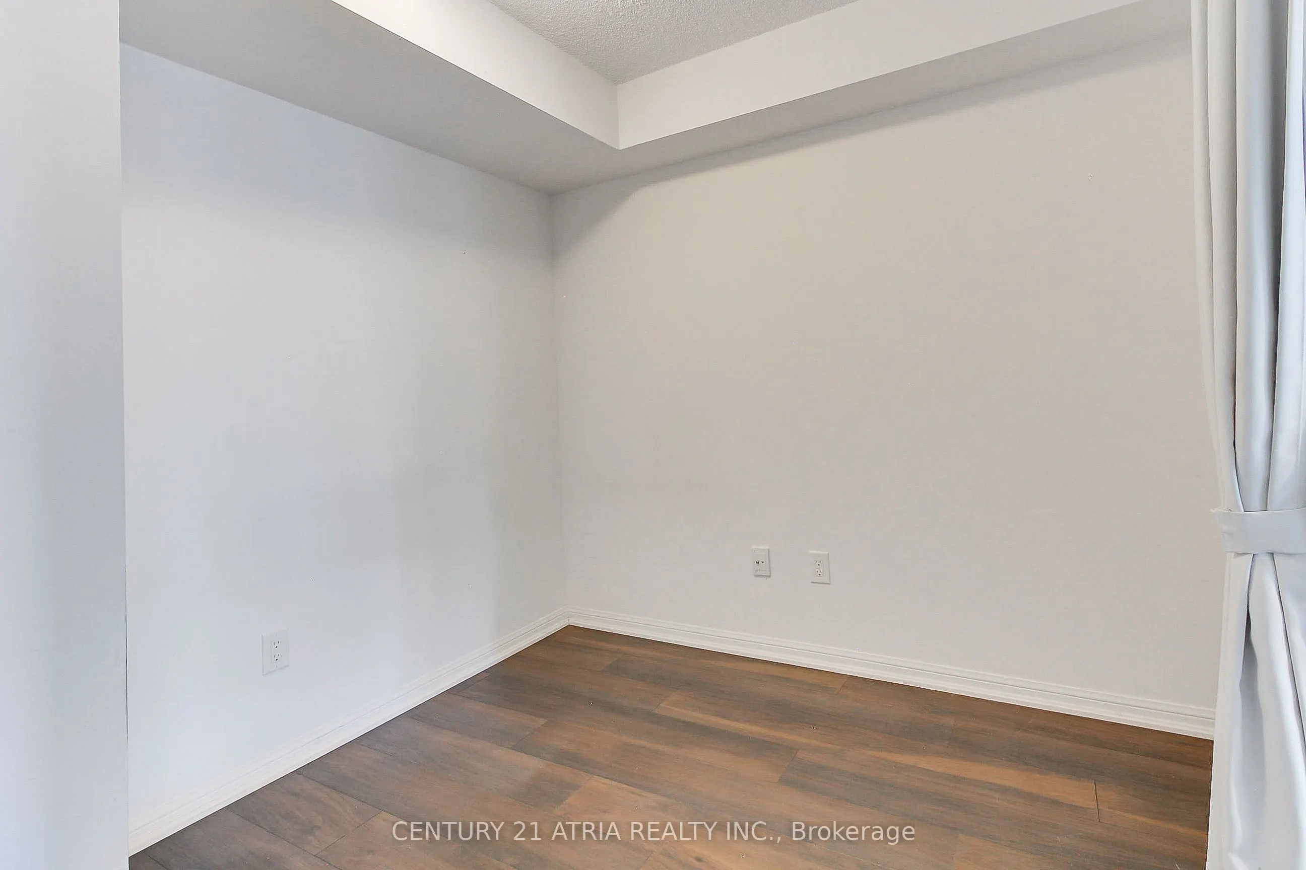 400 Adelaide Street, #1120