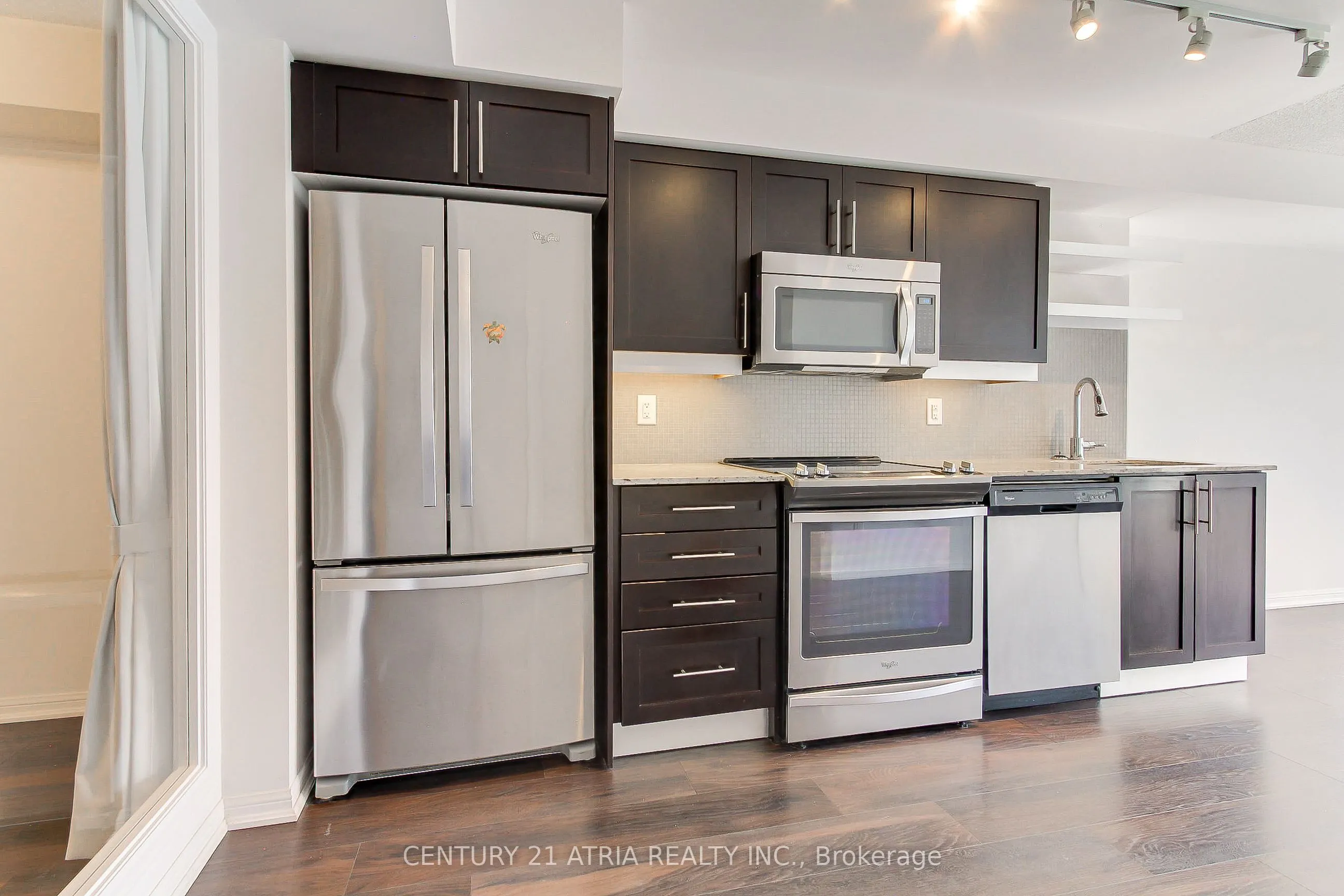 400 Adelaide Street, #1120