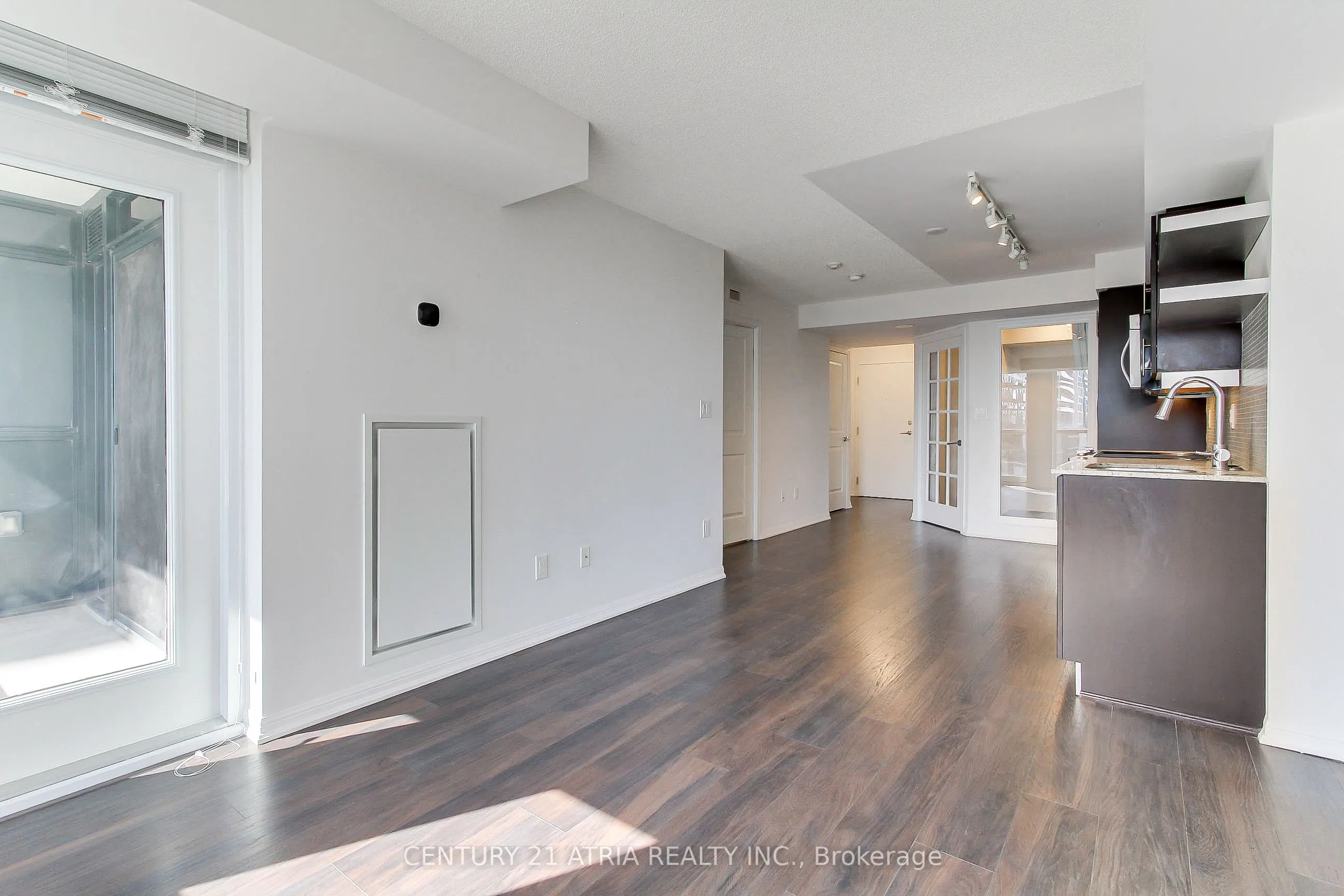 400 Adelaide Street, #1120